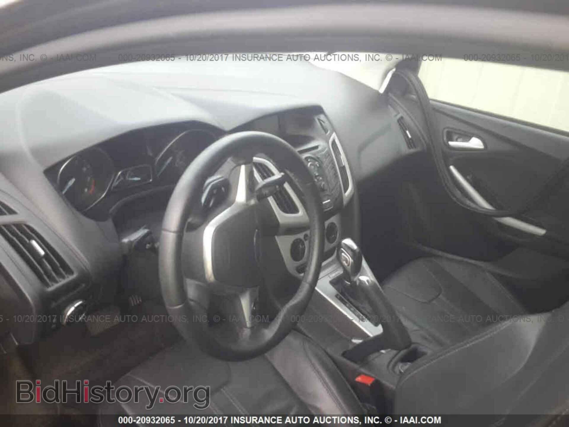 2014 Ford Focus - VIN: 1FADP3F27EL216124 - Photo 5