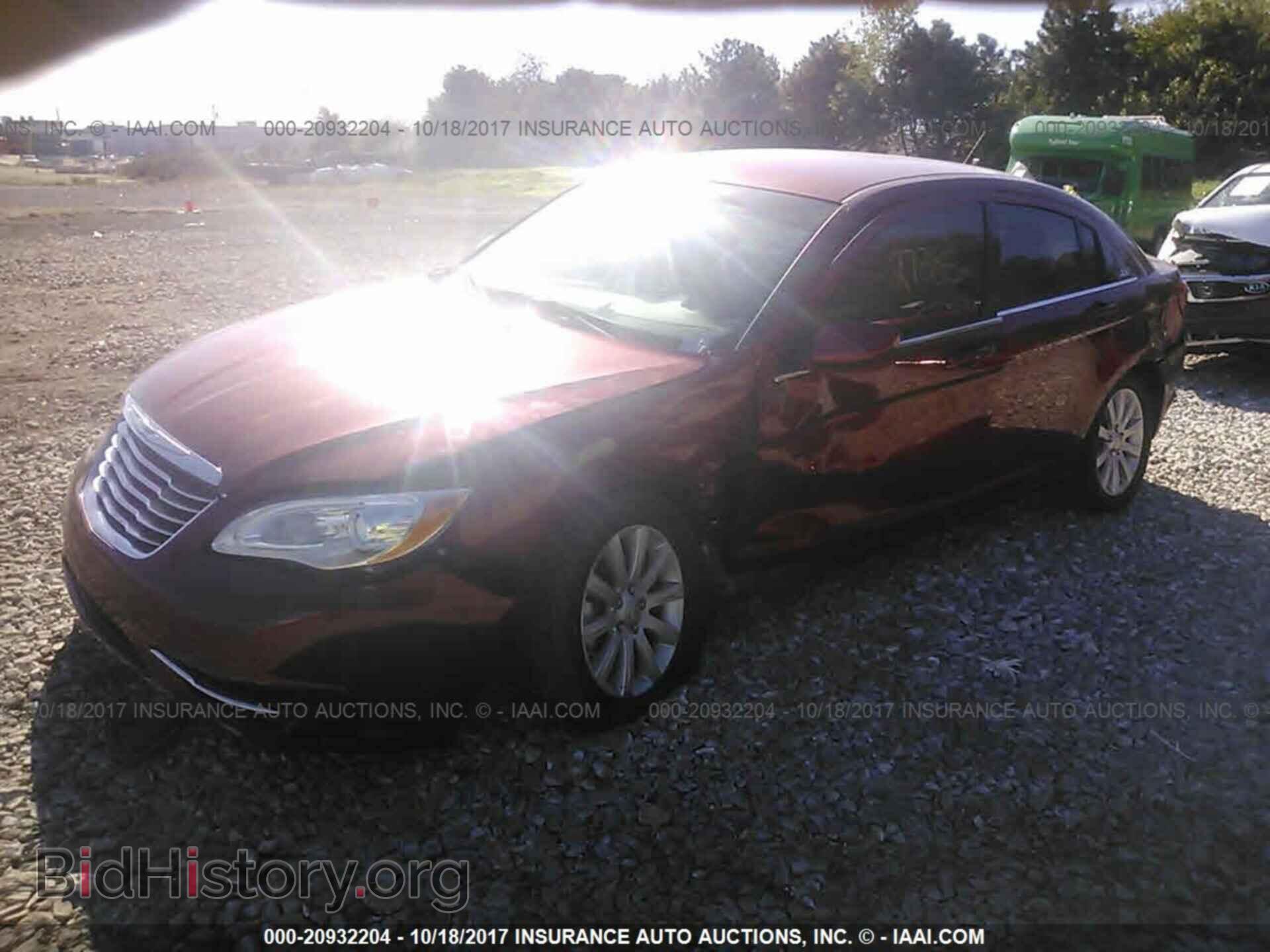 2013 Chrysler 200 - VIN: 1C3CCBBB0DN542310 - Photo 2