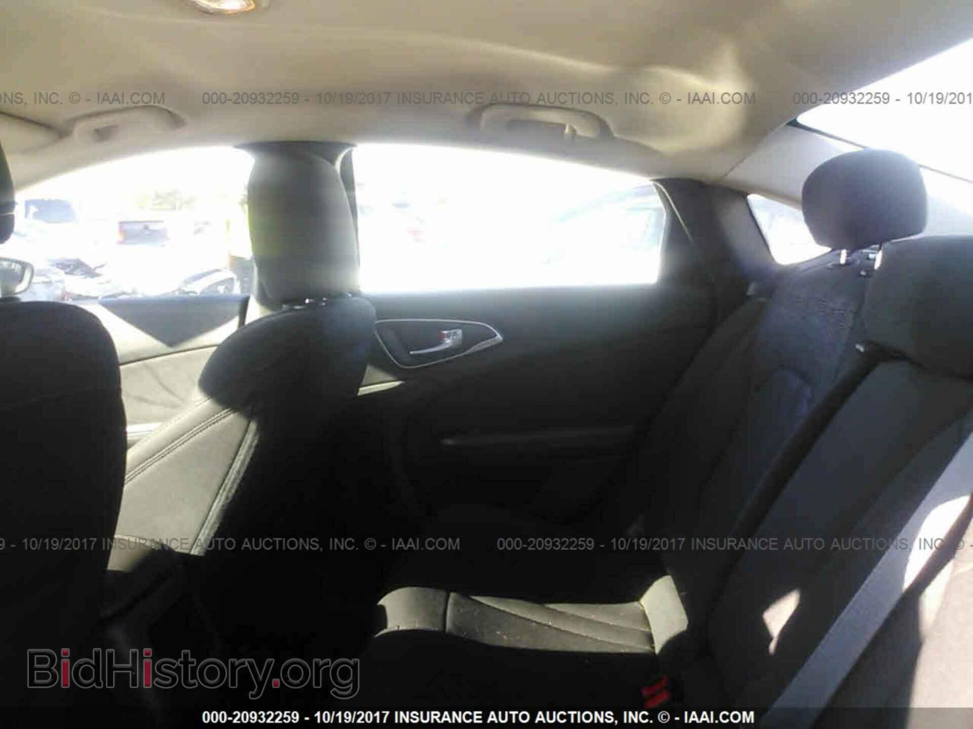 2016 Chrysler 200 - VIN: 1C3CCCAB7GN102404 - Фото 8