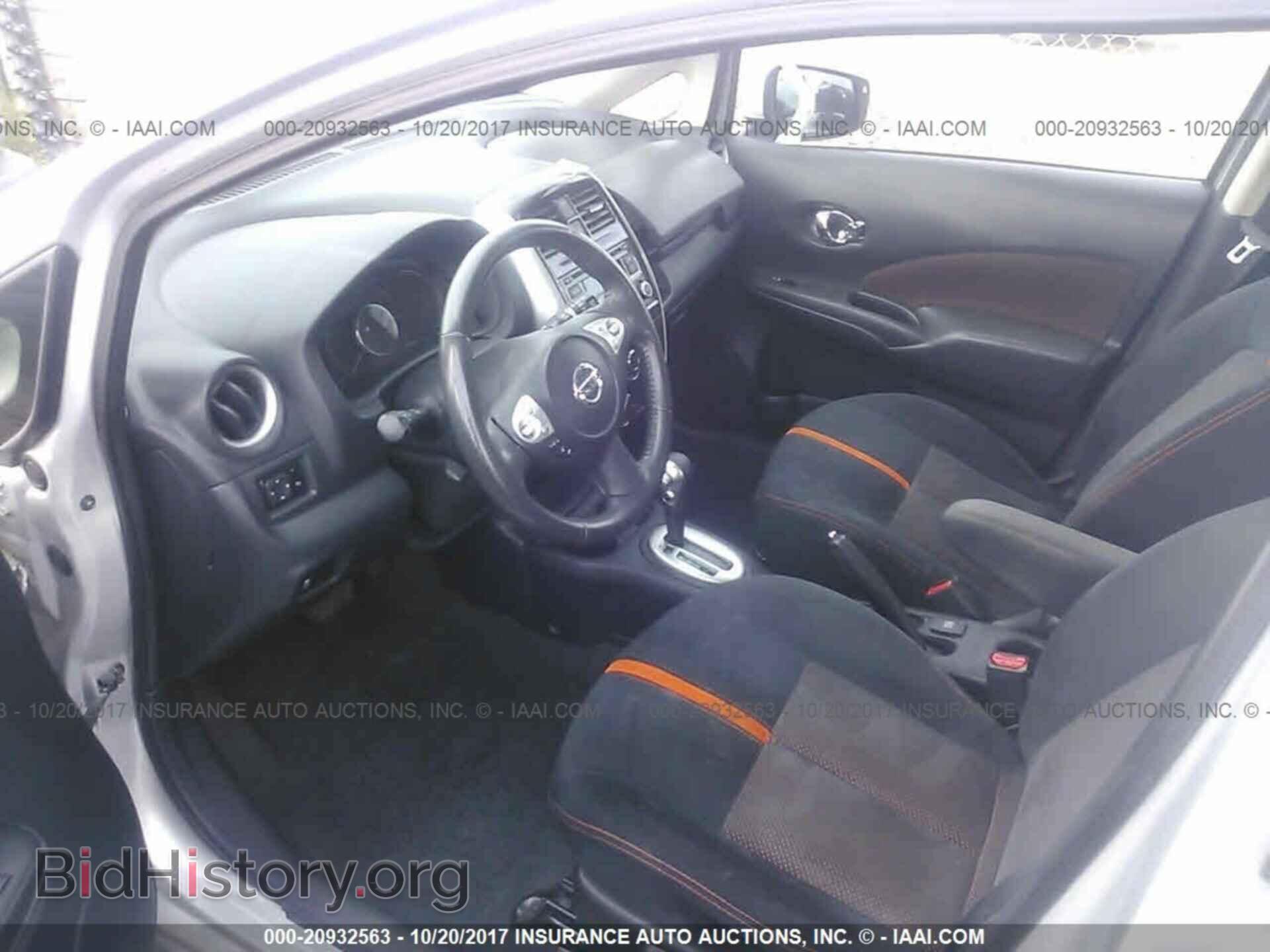 2015 Nissan Versa note - VIN: 3N1CE2CP3FL366133 - Photo 5