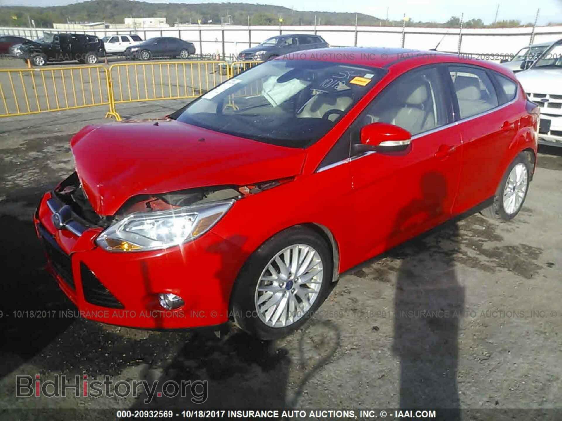 2012 Ford Focus - VIN: 1FAHP3M25CL120798 - Photo 2