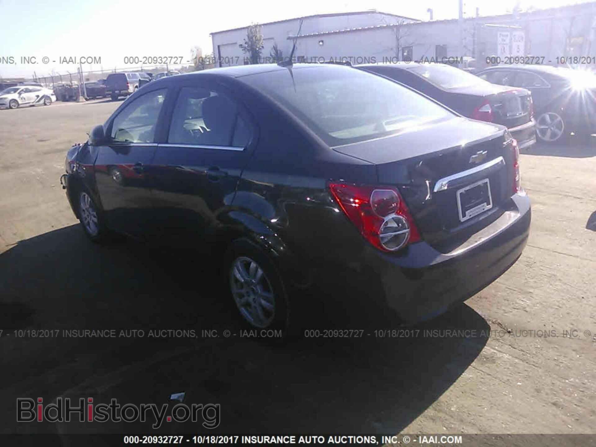 2014 Chevrolet Sonic - VIN: 1G1JC5SH4E4145319 - Фото 3