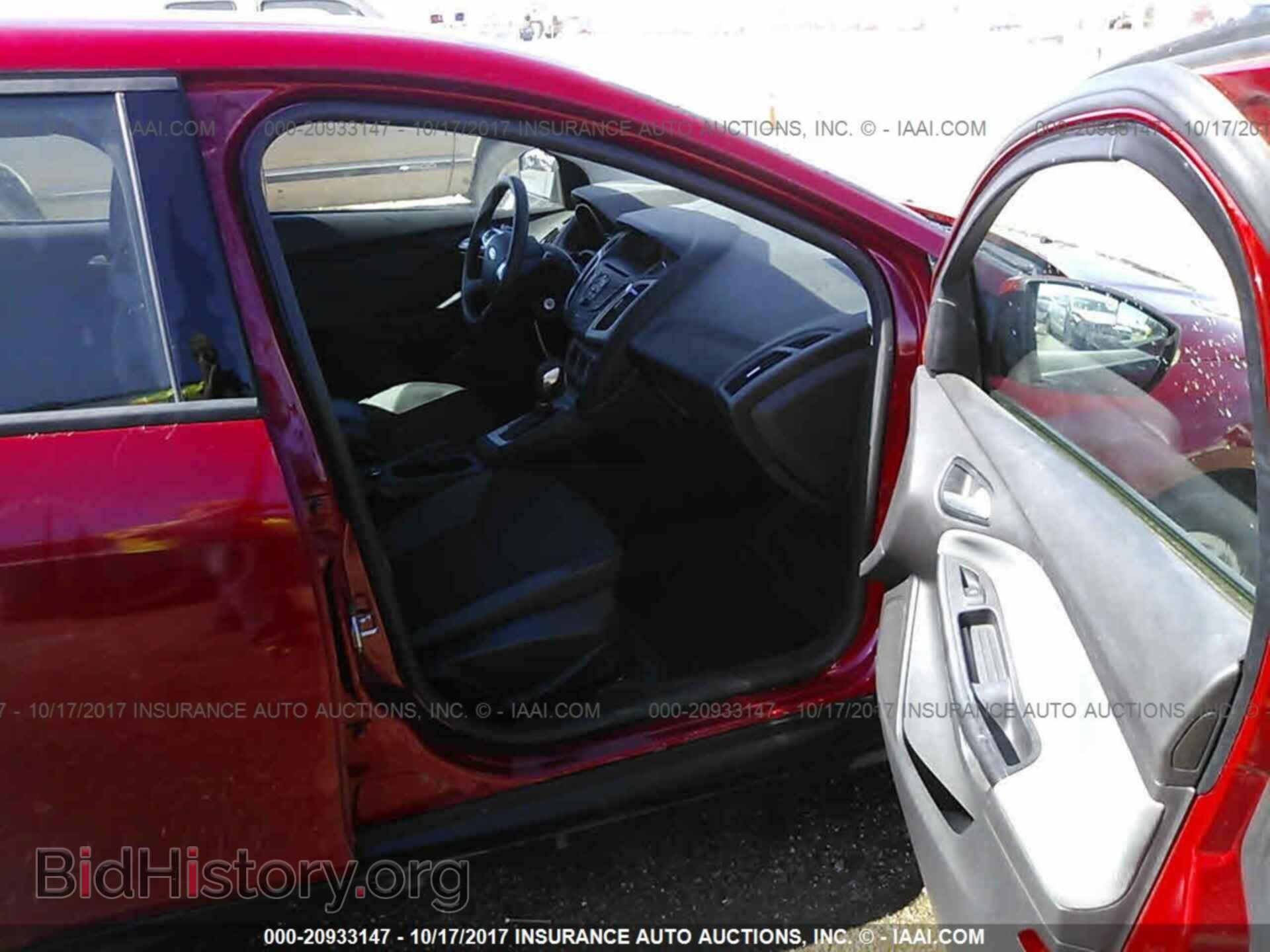 2012 Ford Focus - VIN: 1FAHP3K28CL409807 - Photo 5