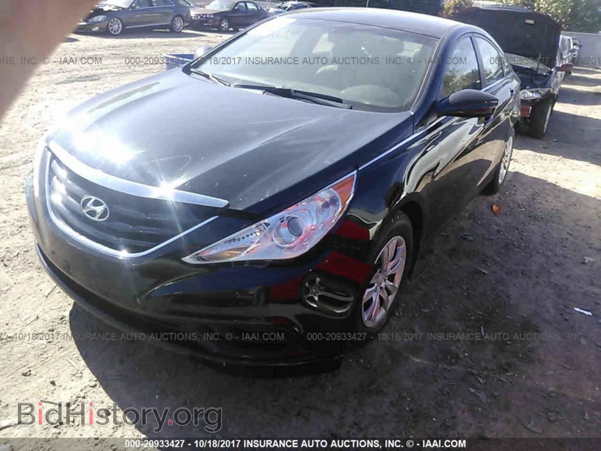 2012 Hyundai Sonata - VIN: 5NPEB4AC3CH313745 - Фото 2