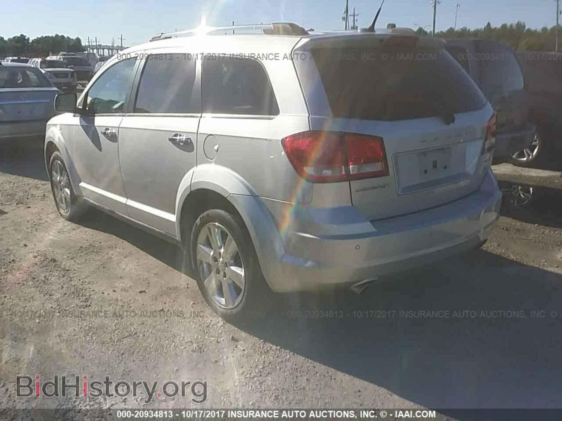 2011 Dodge Journey - VIN: 3D4PG3FG0BT515606 - Photo 3