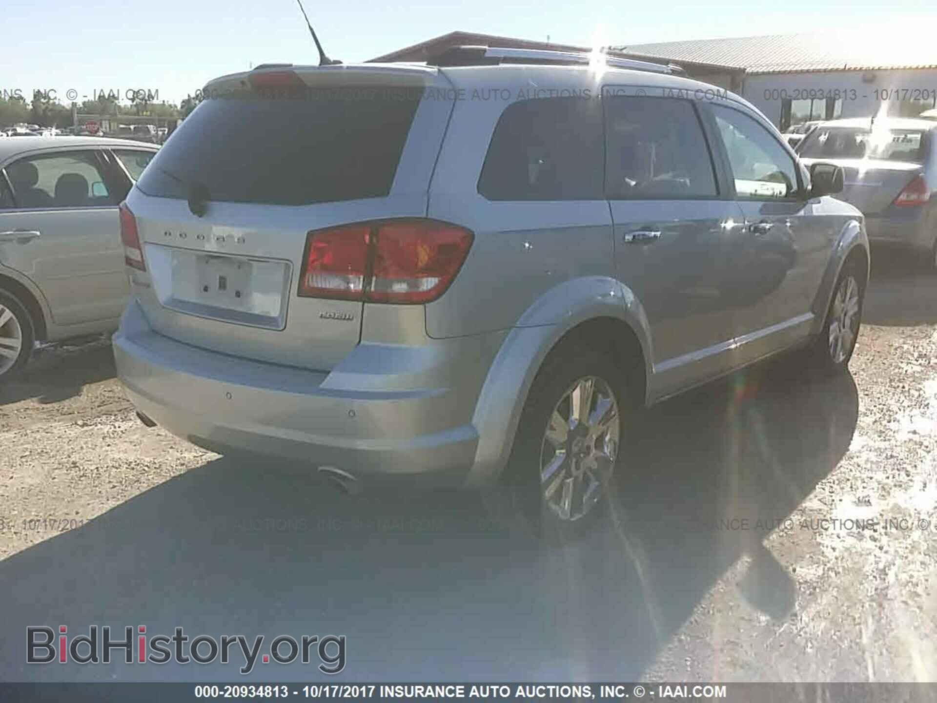 2011 Dodge Journey - VIN: 3D4PG3FG0BT515606 - Photo 4