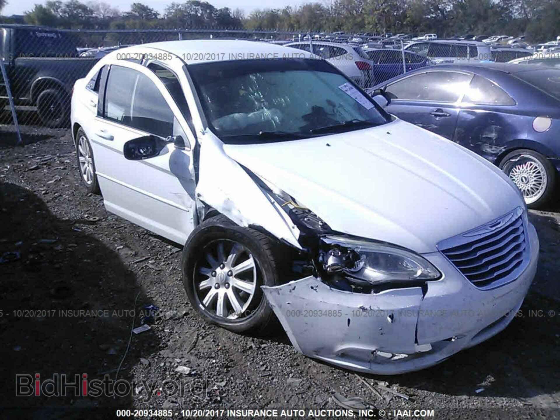 2013 Chrysler 200 - VIN: 1C3CCBBB5DN557918 - Фото 6