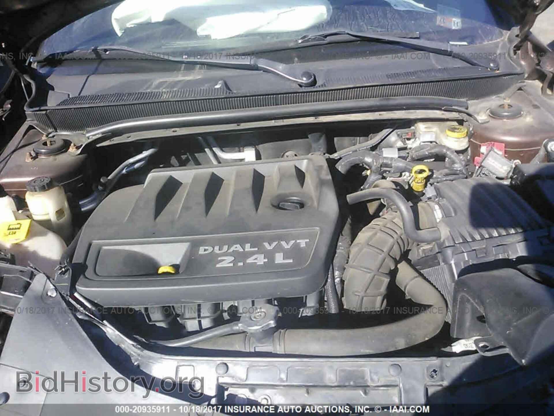 2013 Chrysler 200 - VIN: 1C3CCBAB2DN670081 - Photo 10
