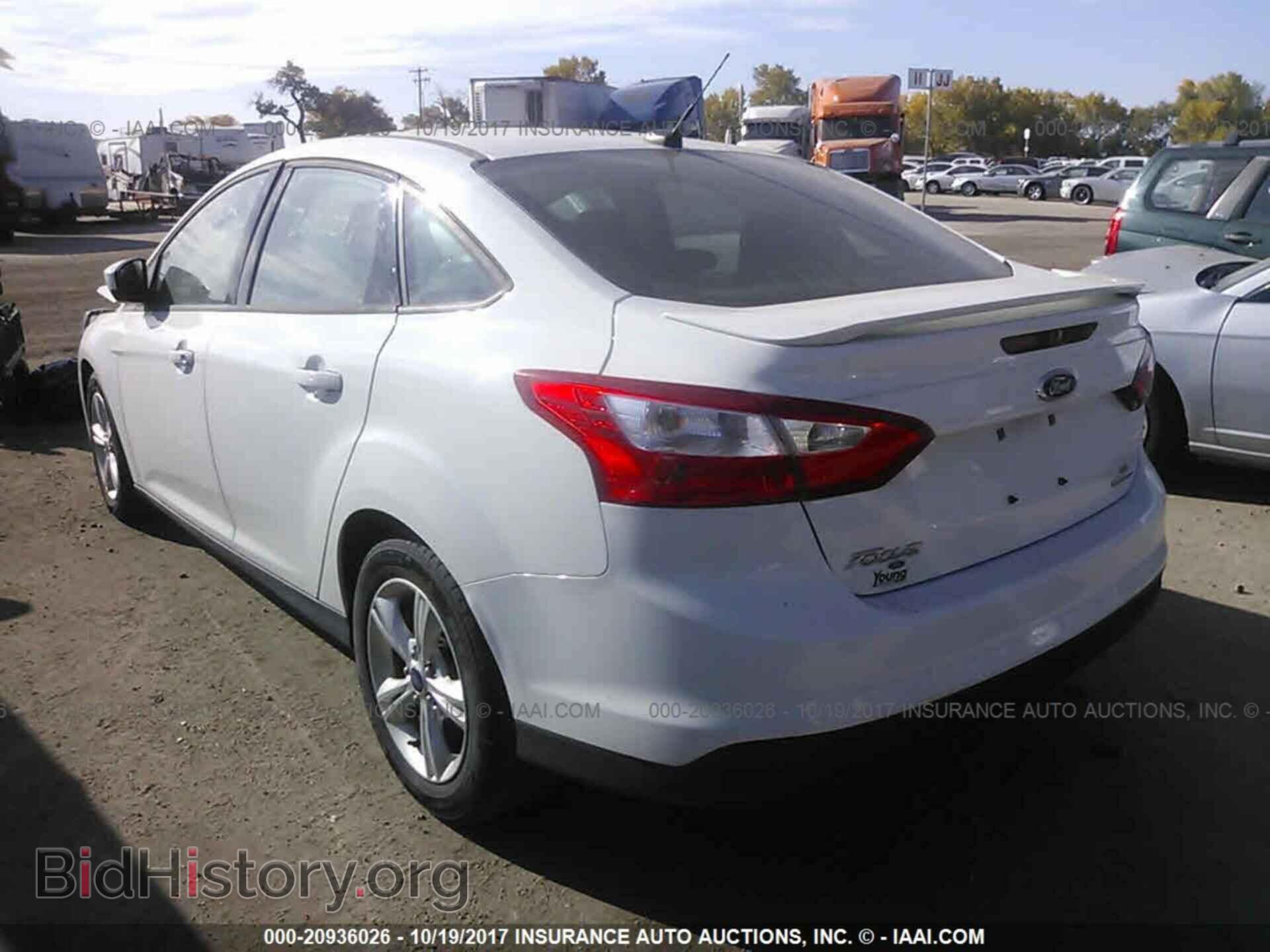 2012 Ford Focus - VIN: 1FAHP3F27CL429301 - Фото 3