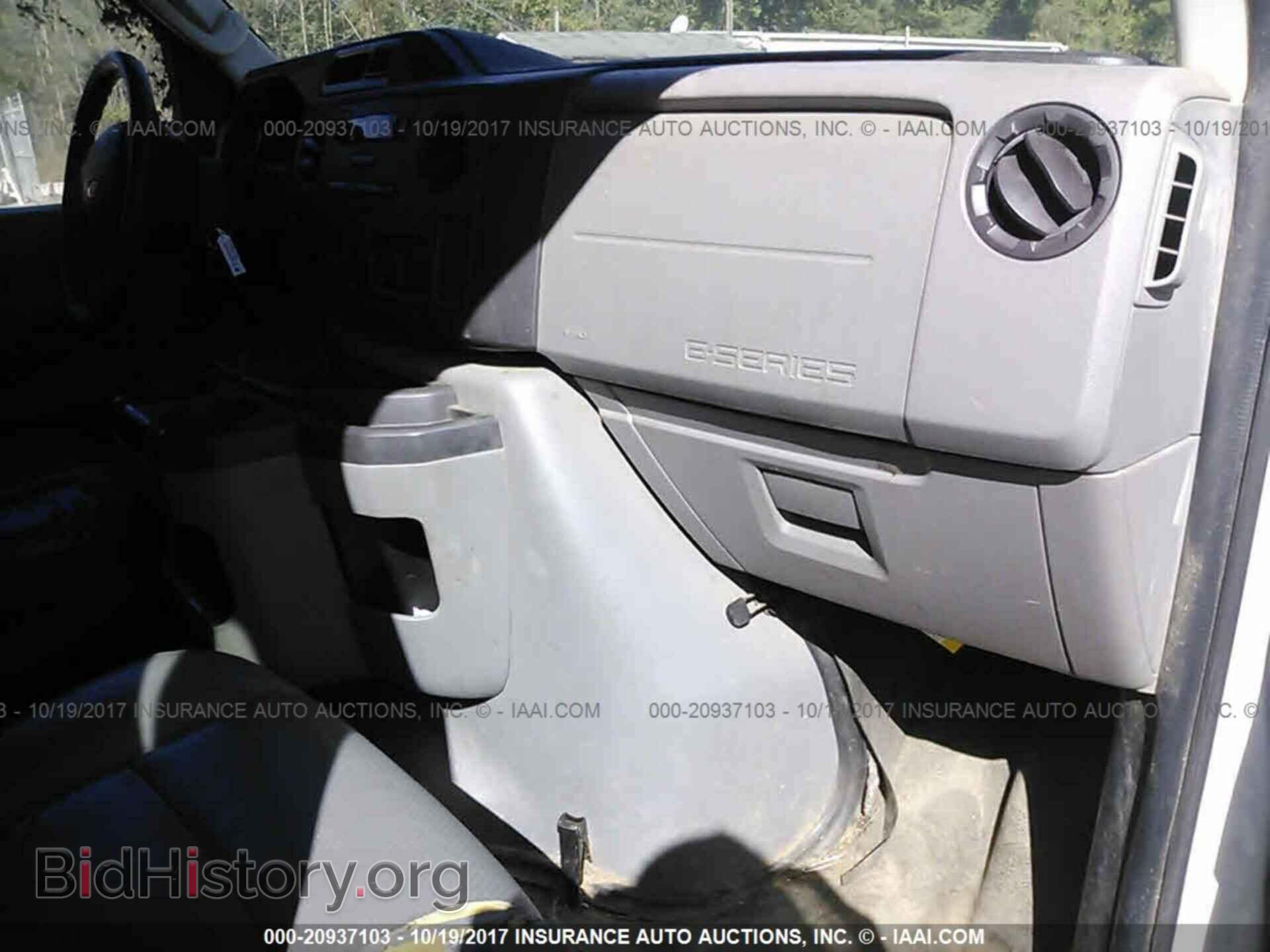 2011 Ford Econoline - VIN: 1FTNE2EW5BDB33087 - Фото 5