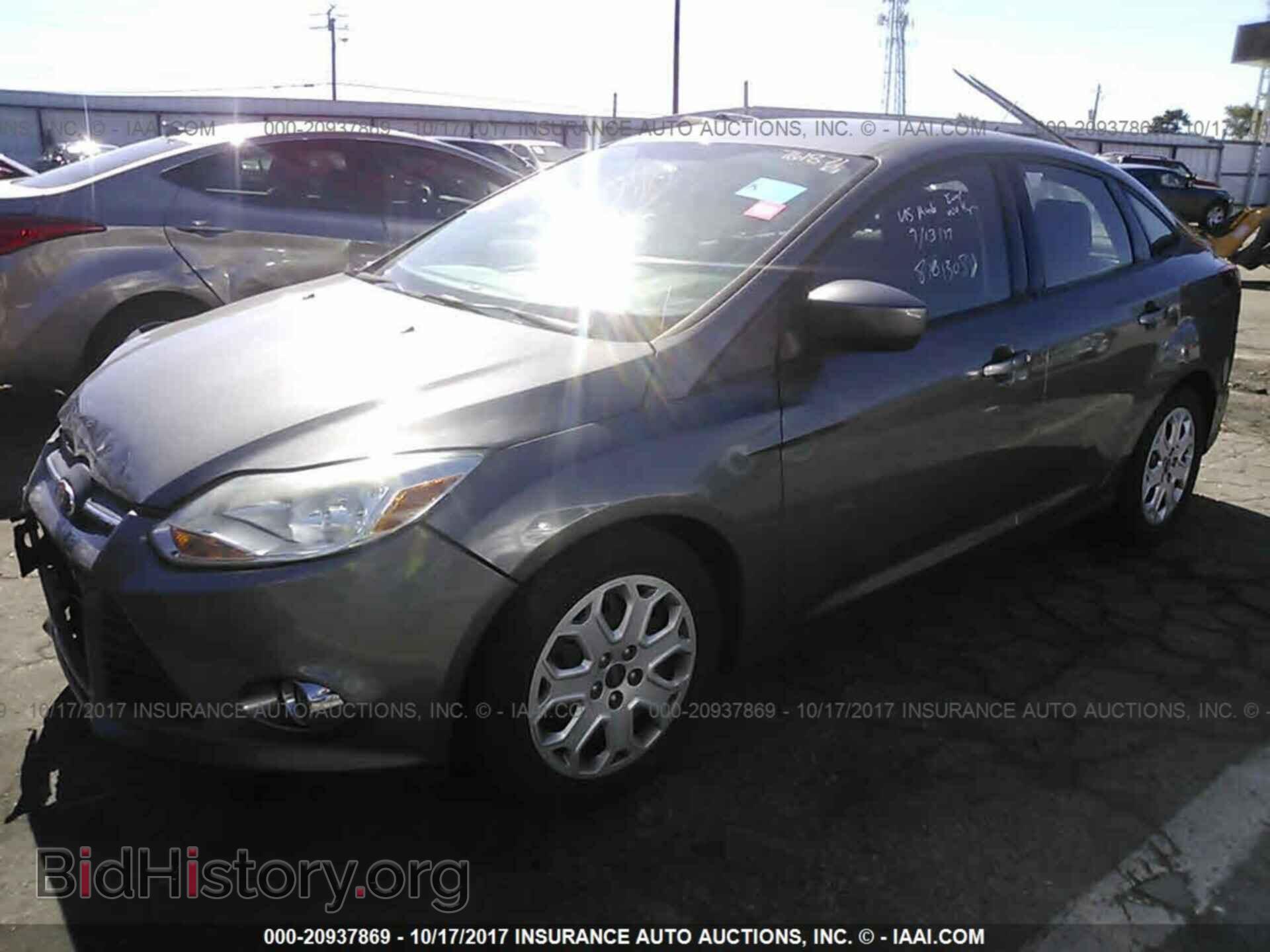 2012 Ford Focus - VIN: 1FAHP3F26CL201970 - Photo 2