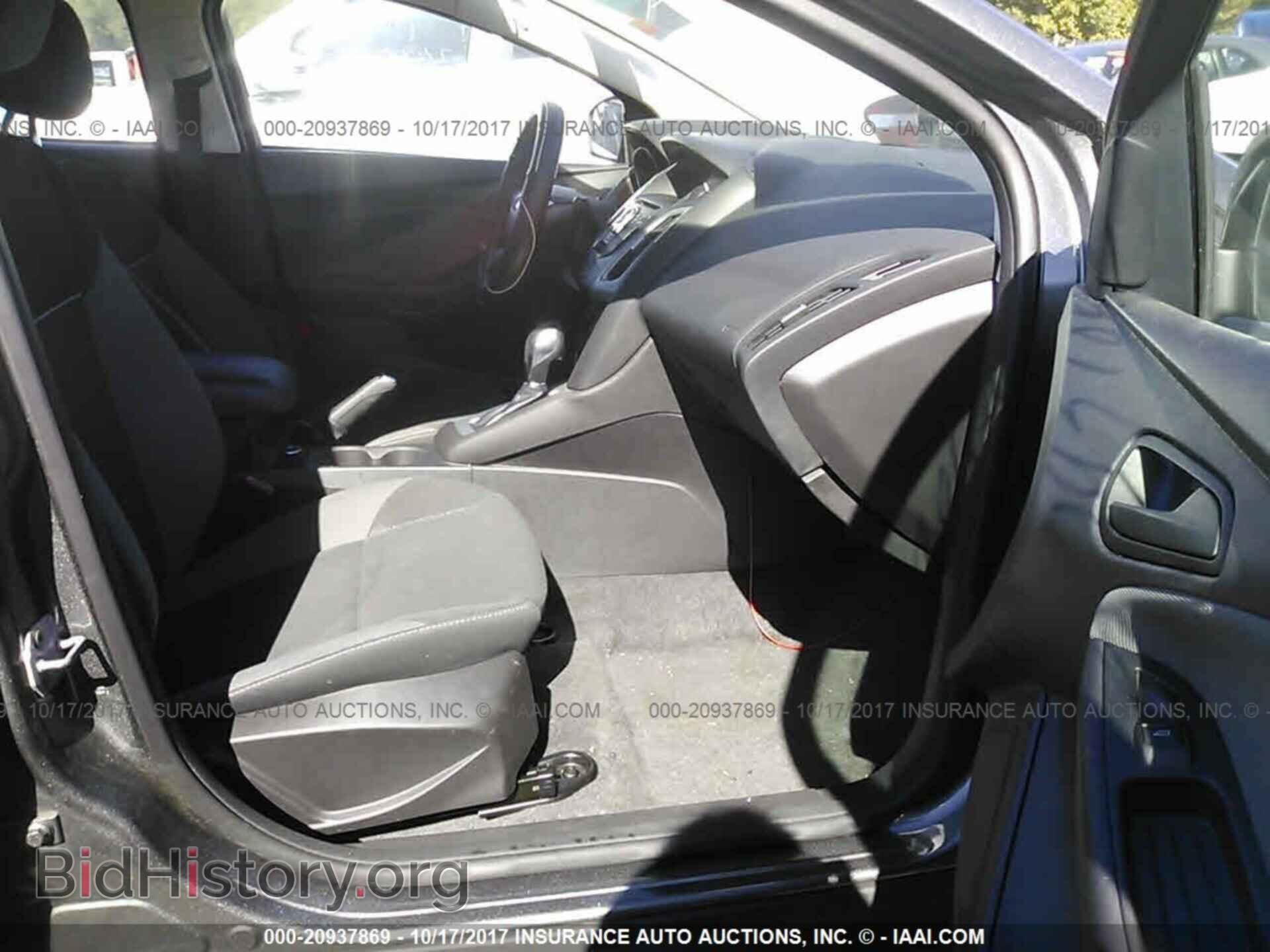2012 Ford Focus - VIN: 1FAHP3F26CL201970 - Photo 5