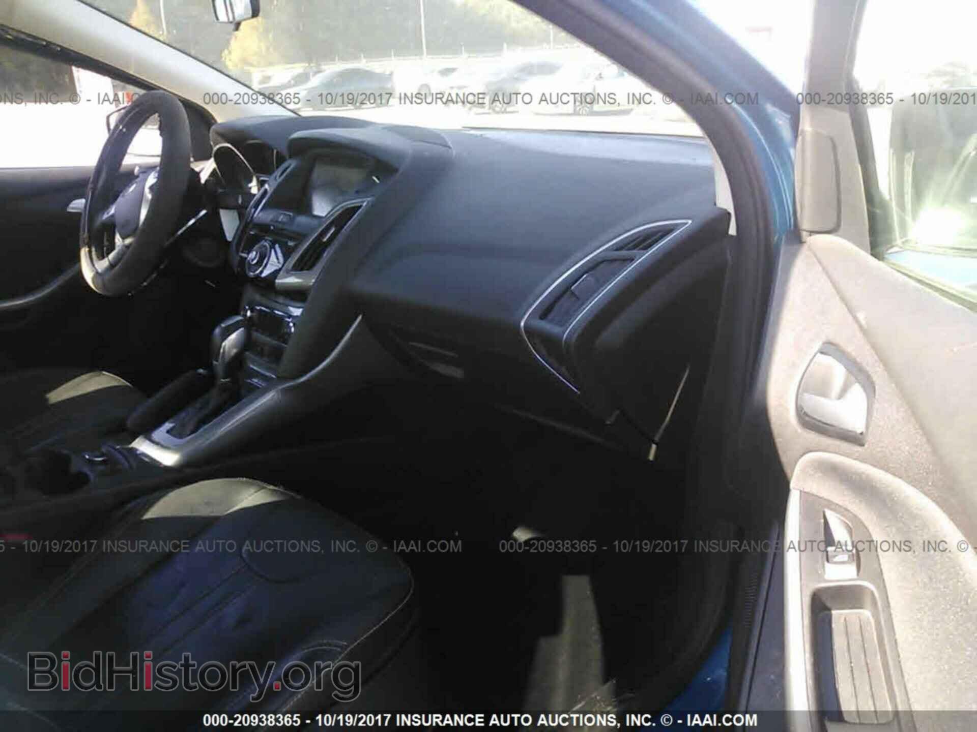 2014 Ford Focus - VIN: 1FADP3J29EL435982 - Photo 5