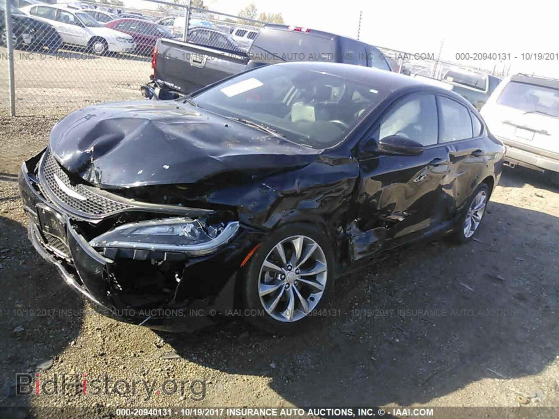 2015 Chrysler 200 - VIN: 1C3CCCBB9FN689153 - Photo 2