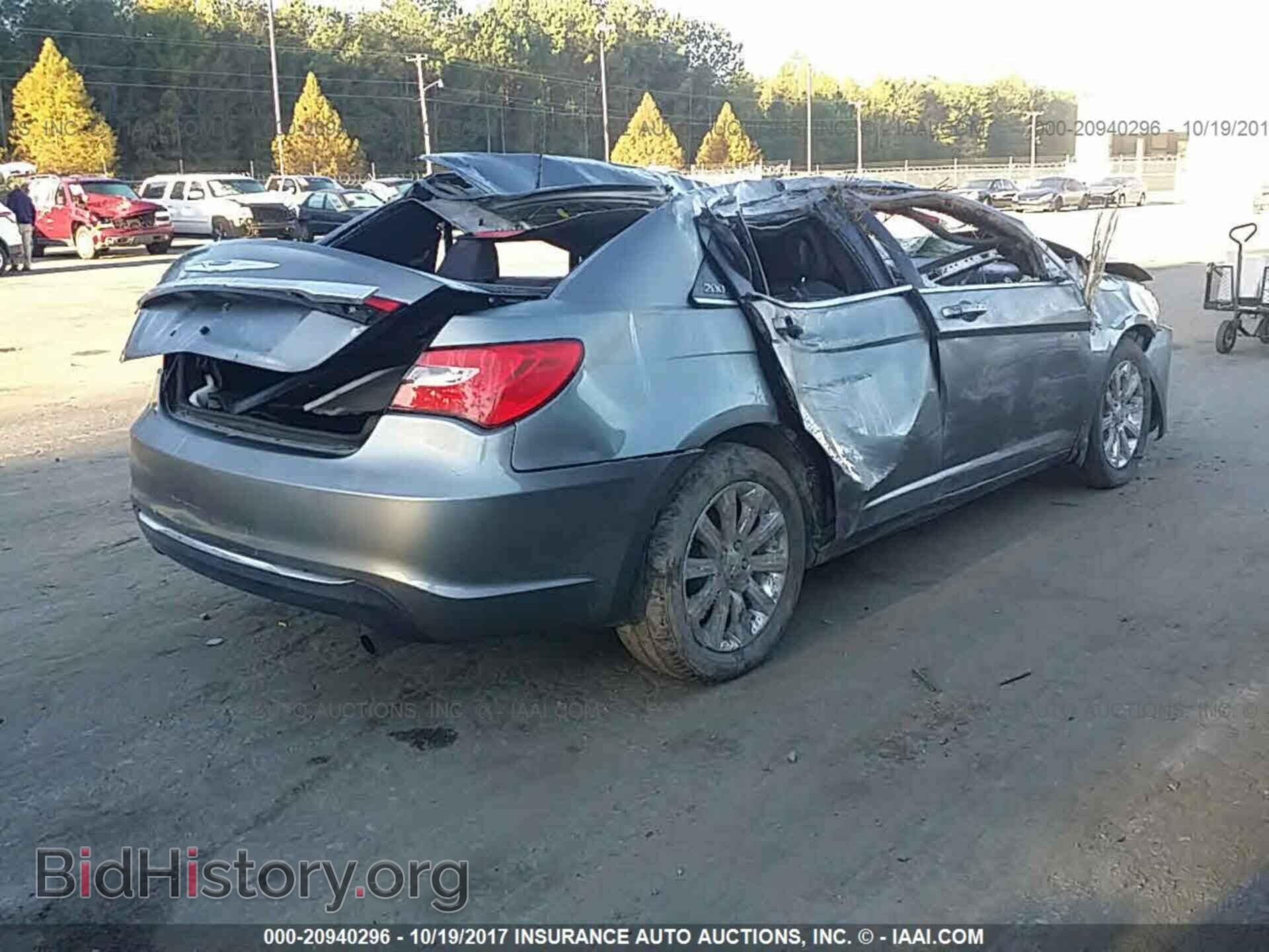 2013 Chrysler 200 - VIN: 1C3CCBBB0DN570057 - Фото 4