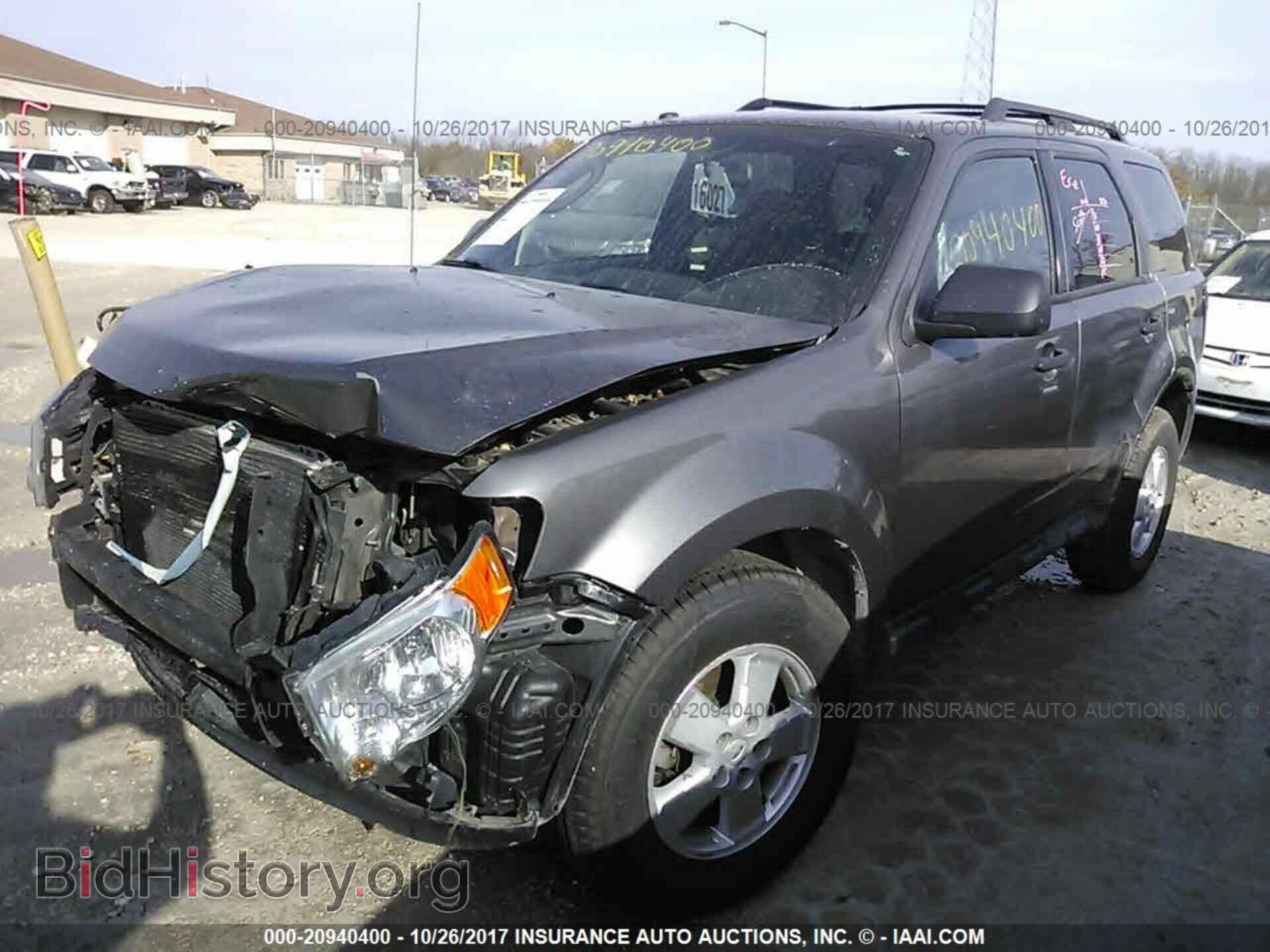 2011 Ford Escape - VIN: 1FMCU9D70BKB04309 - Фото 2