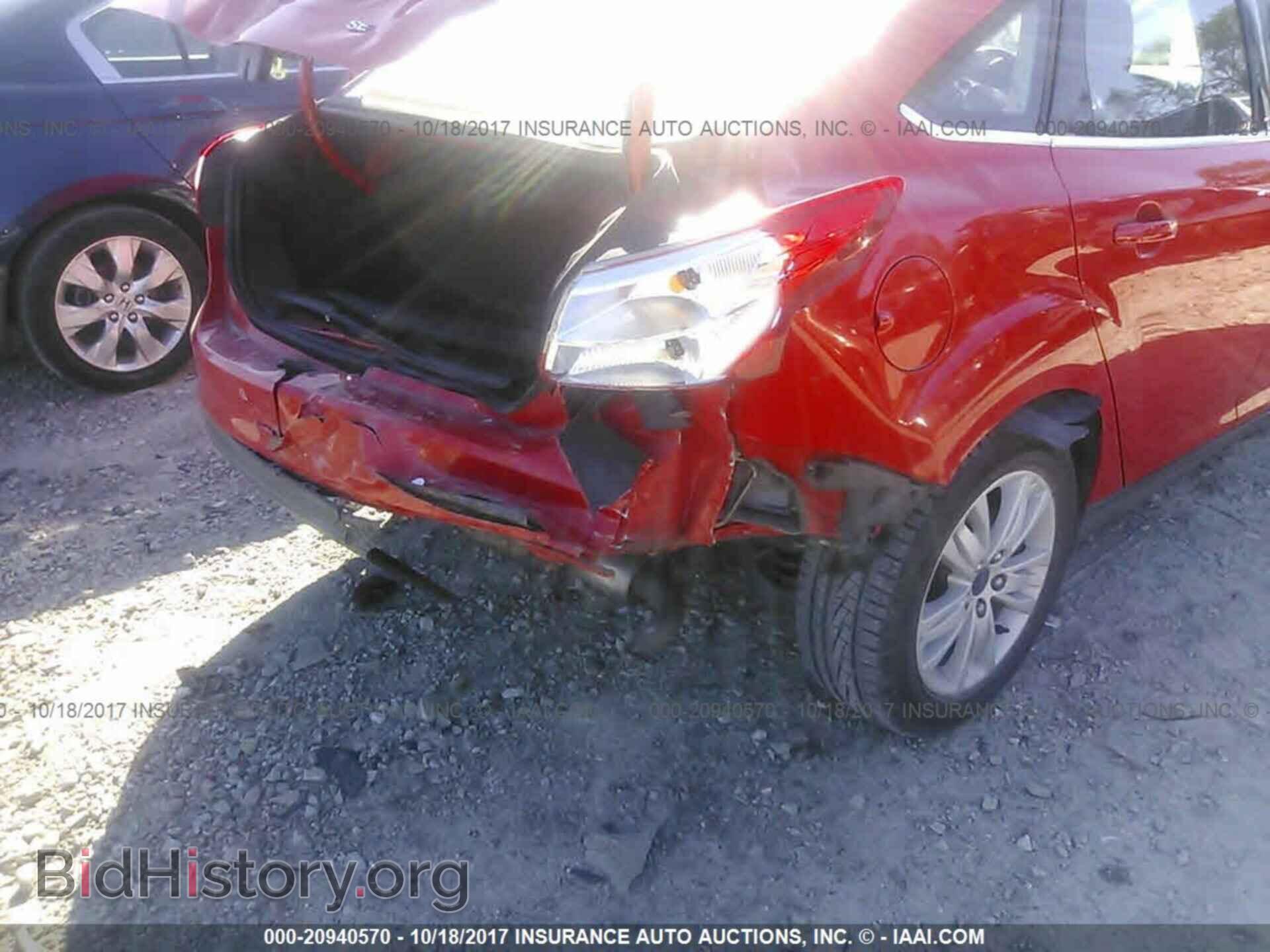 2012 Ford Focus - VIN: 1FAHP3H27CL330975 - Photo 6