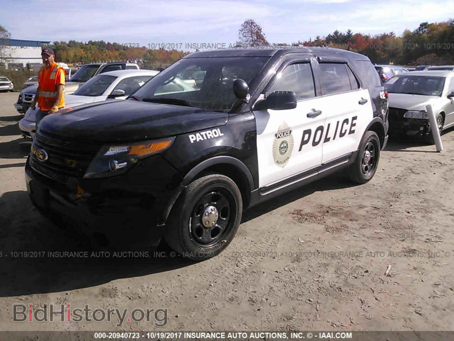 2013 Ford Explorer - VIN: 1FM5K8AR5DGC20755 - Photo 2
