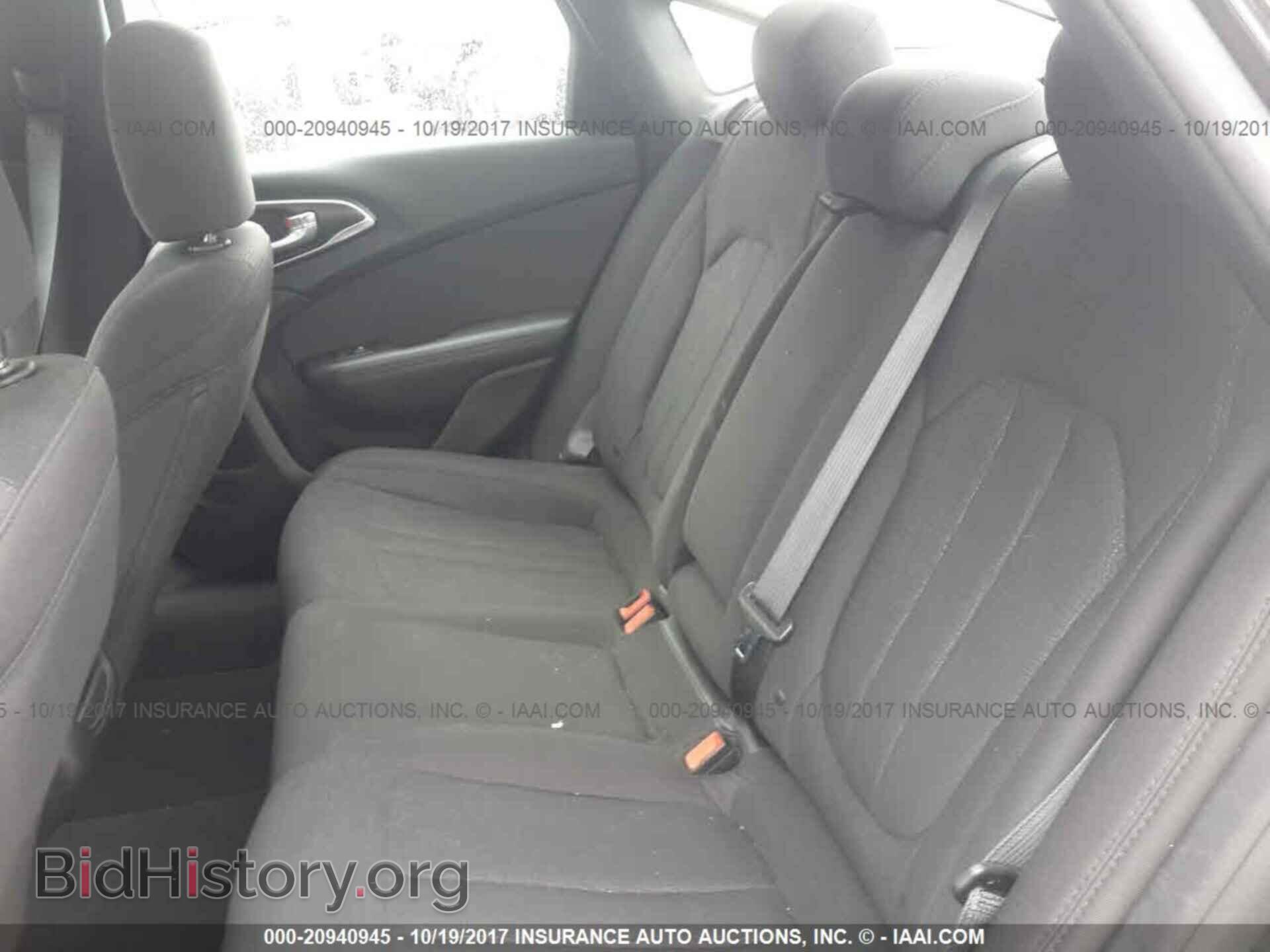2016 Chrysler 200 - VIN: 1C3CCCAB6GN129982 - Photo 8