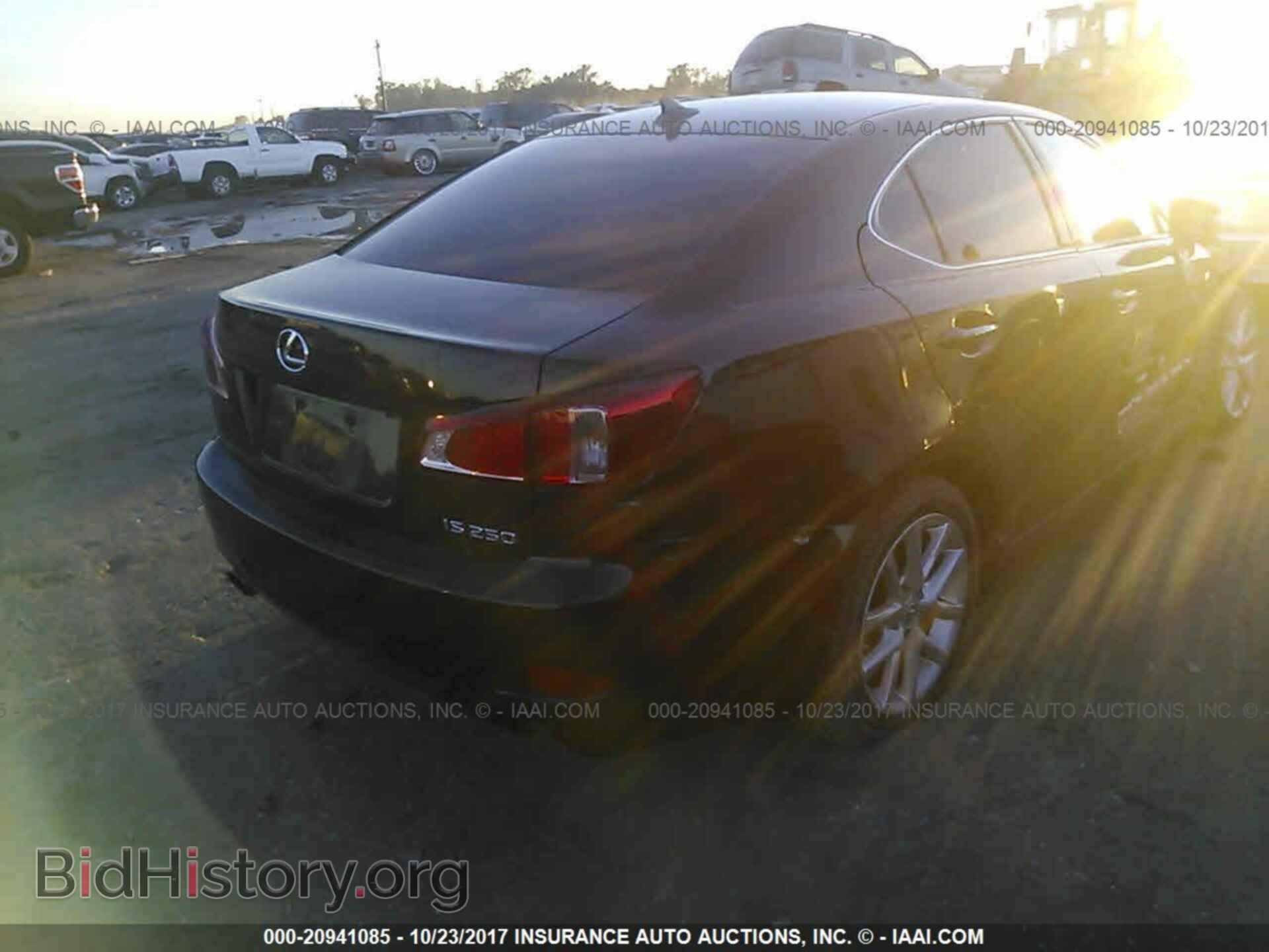 2011 Lexus Is - VIN: JTHBF5C25B5148215 - Фото 4