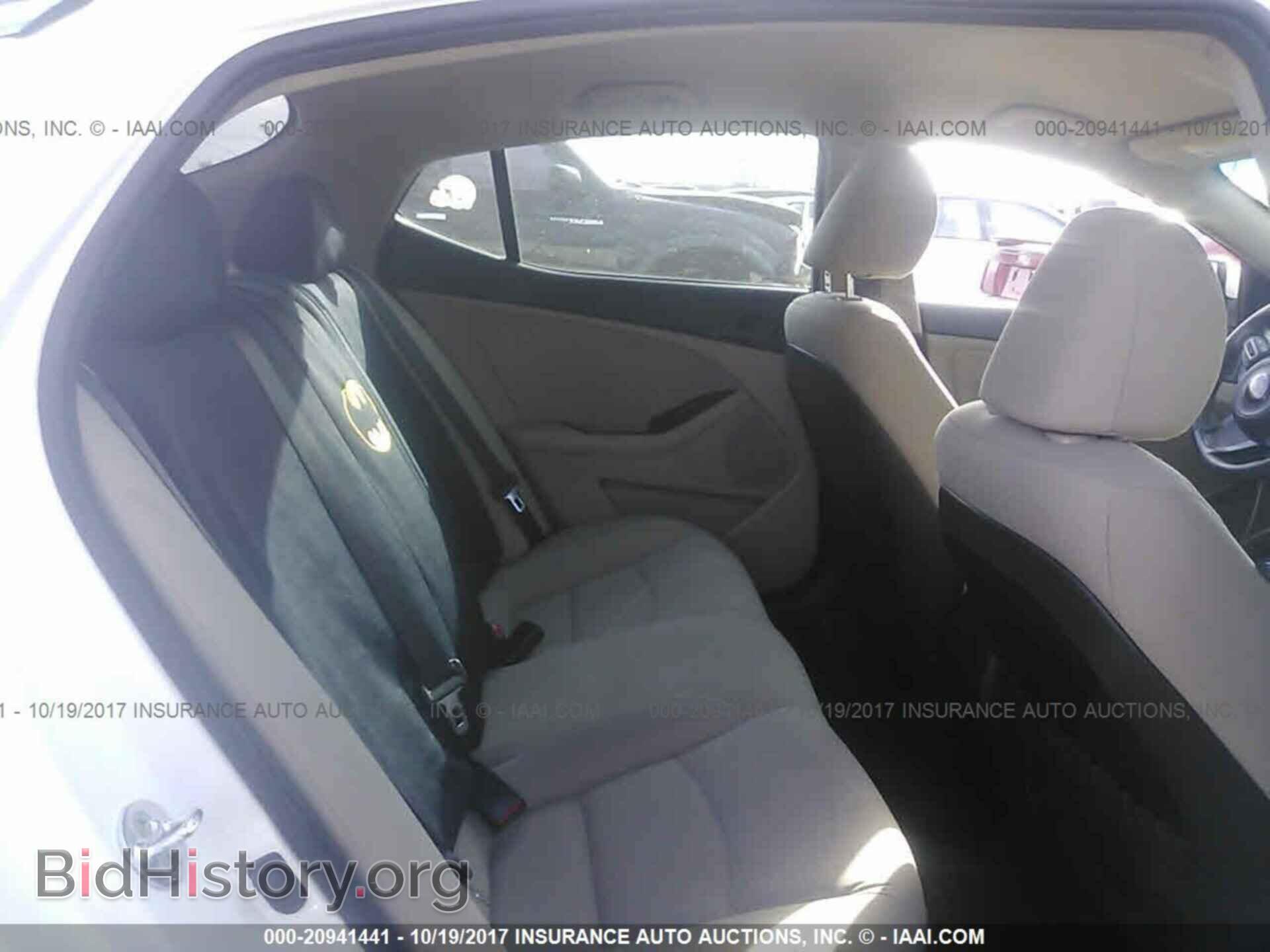 2015 Kia Optima - VIN: 5XXGM4A79FG368402 - Photo 8