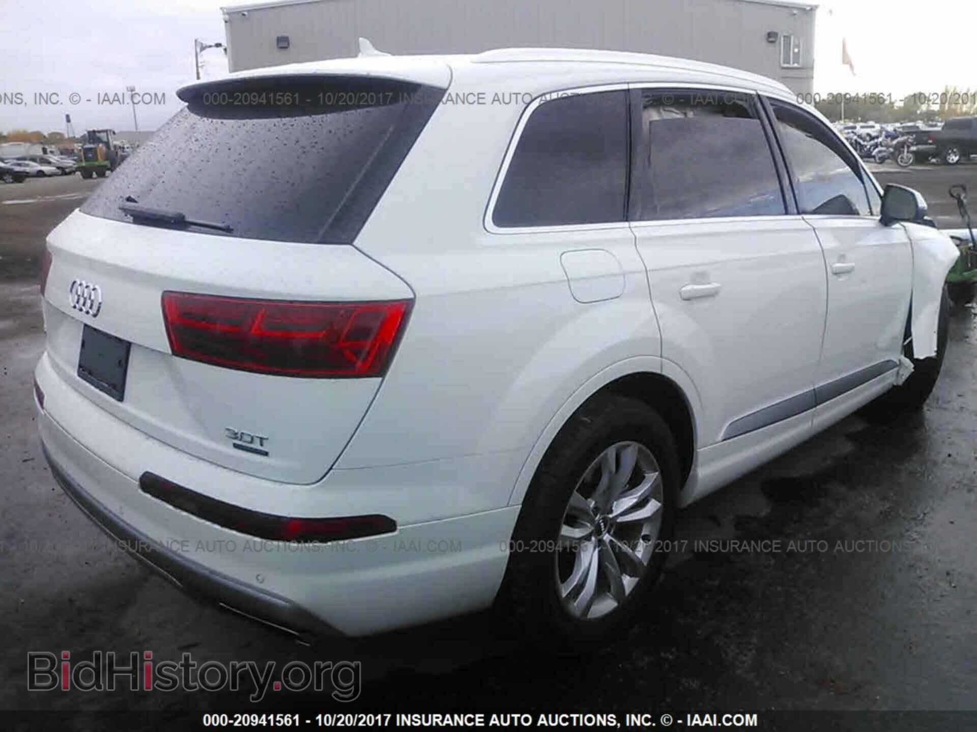 2017 Audi Q7 - VIN: WA1LAAF7XHD038774 - Фото 4