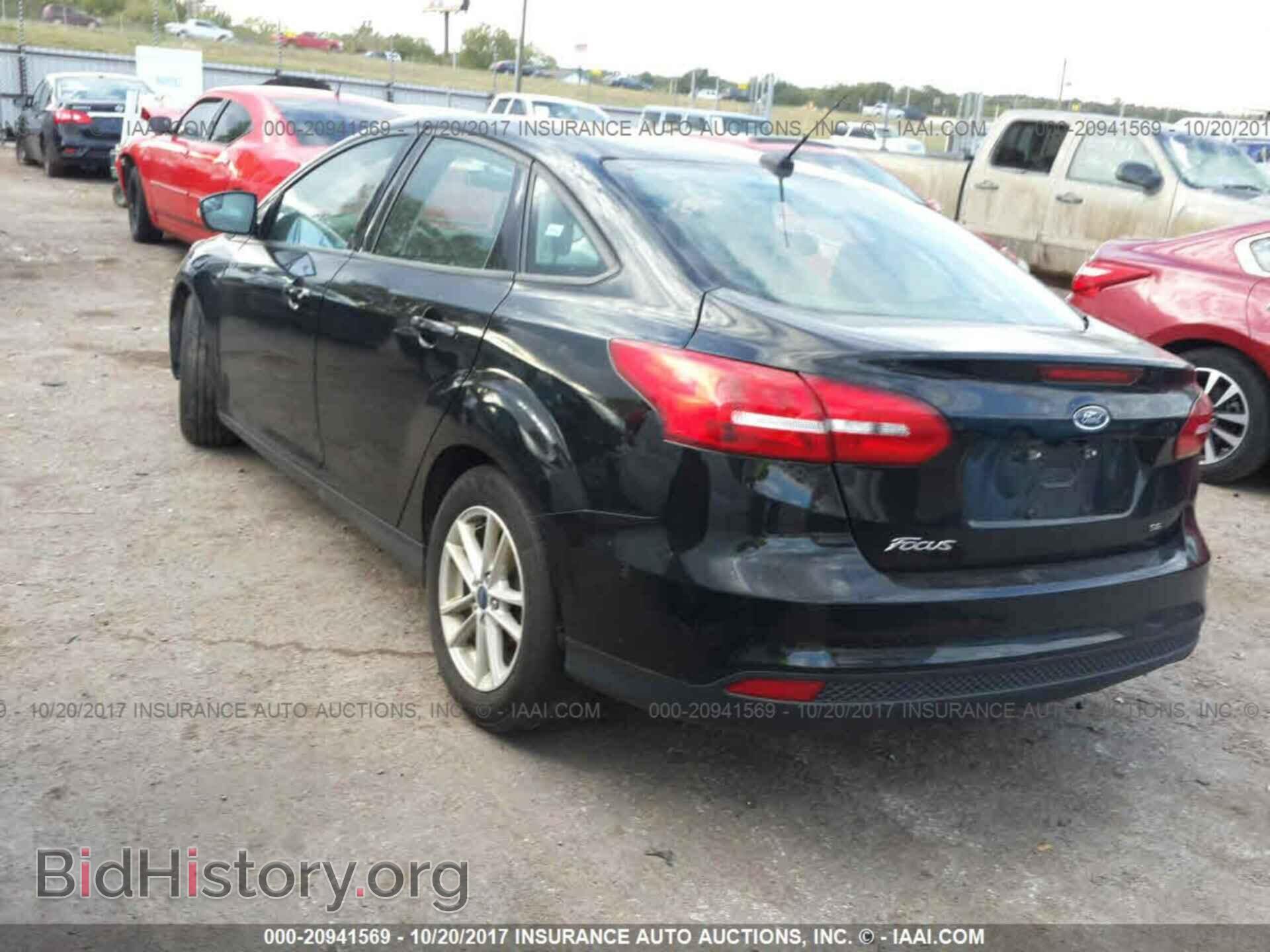 2016 Ford Focus - VIN: 1FADP3F27GL338386 - Фото 3