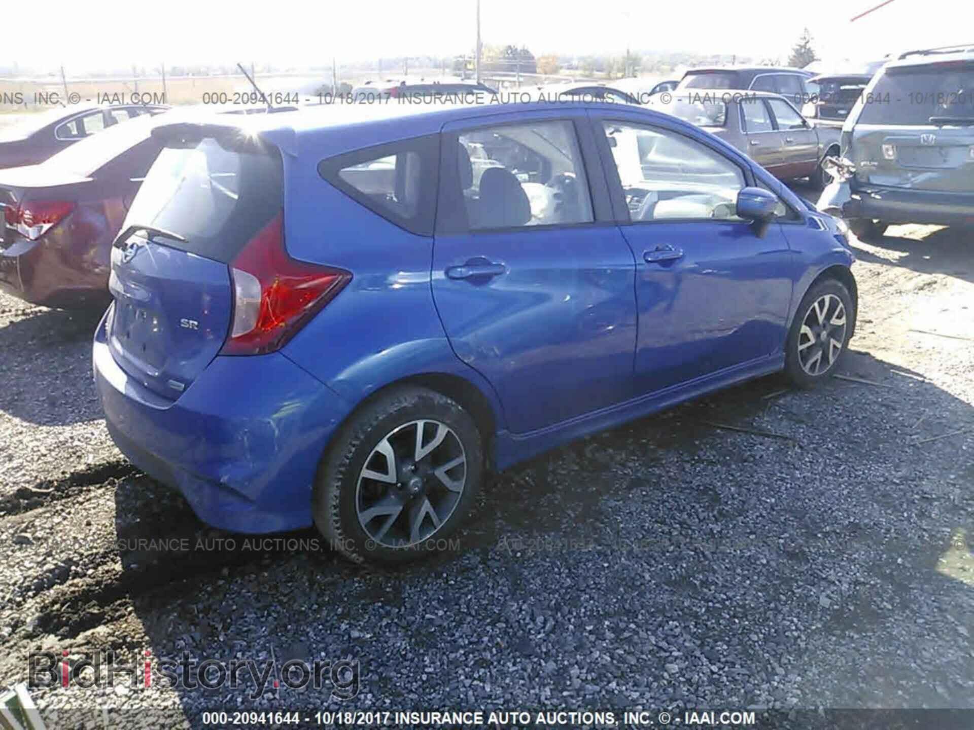 2015 Nissan Versa note - VIN: 3N1CE2CP5FL398968 - Фото 4