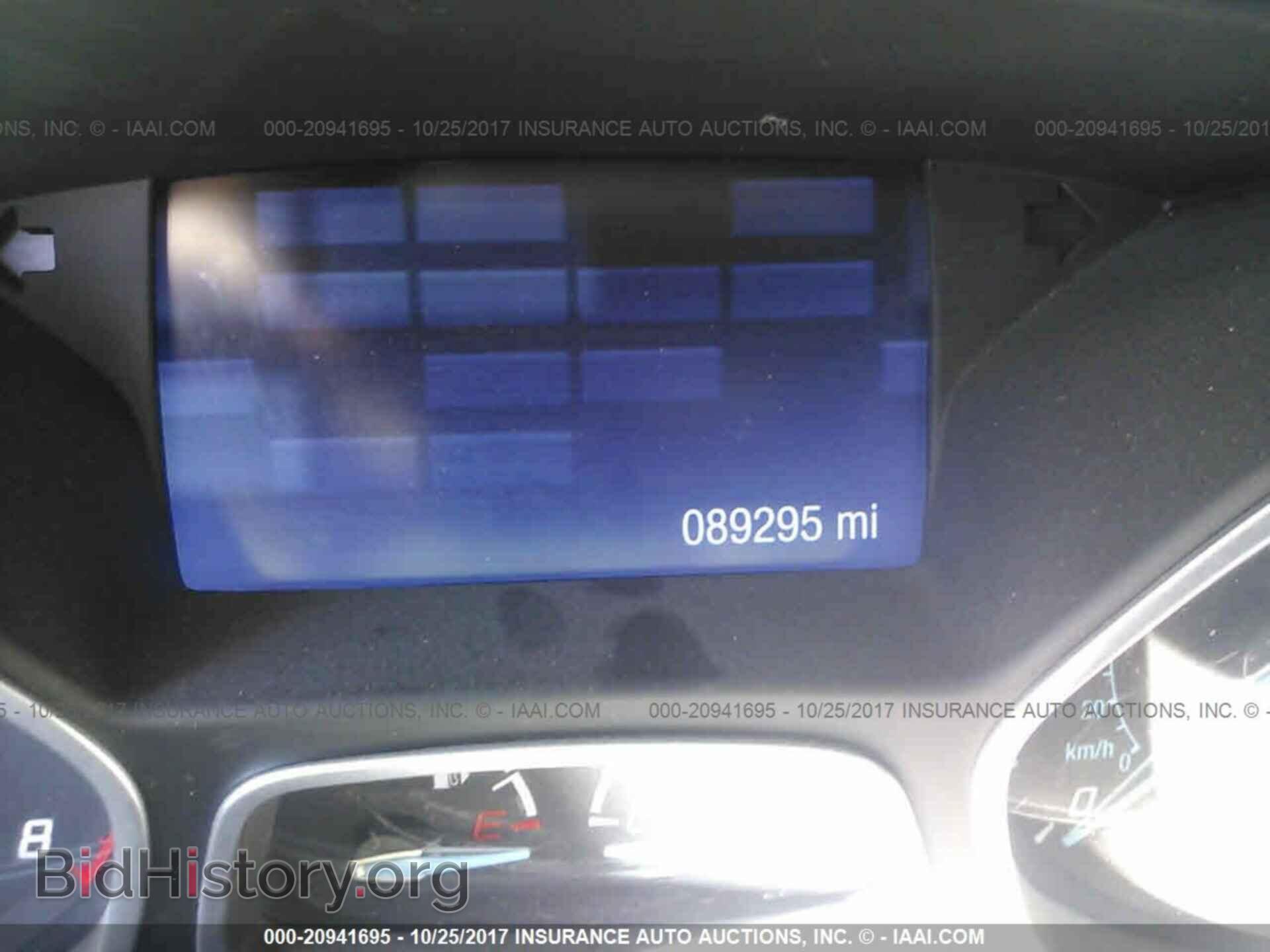 2014 Ford Focus - VIN: 1FADP3F22EL183825 - Photo 7