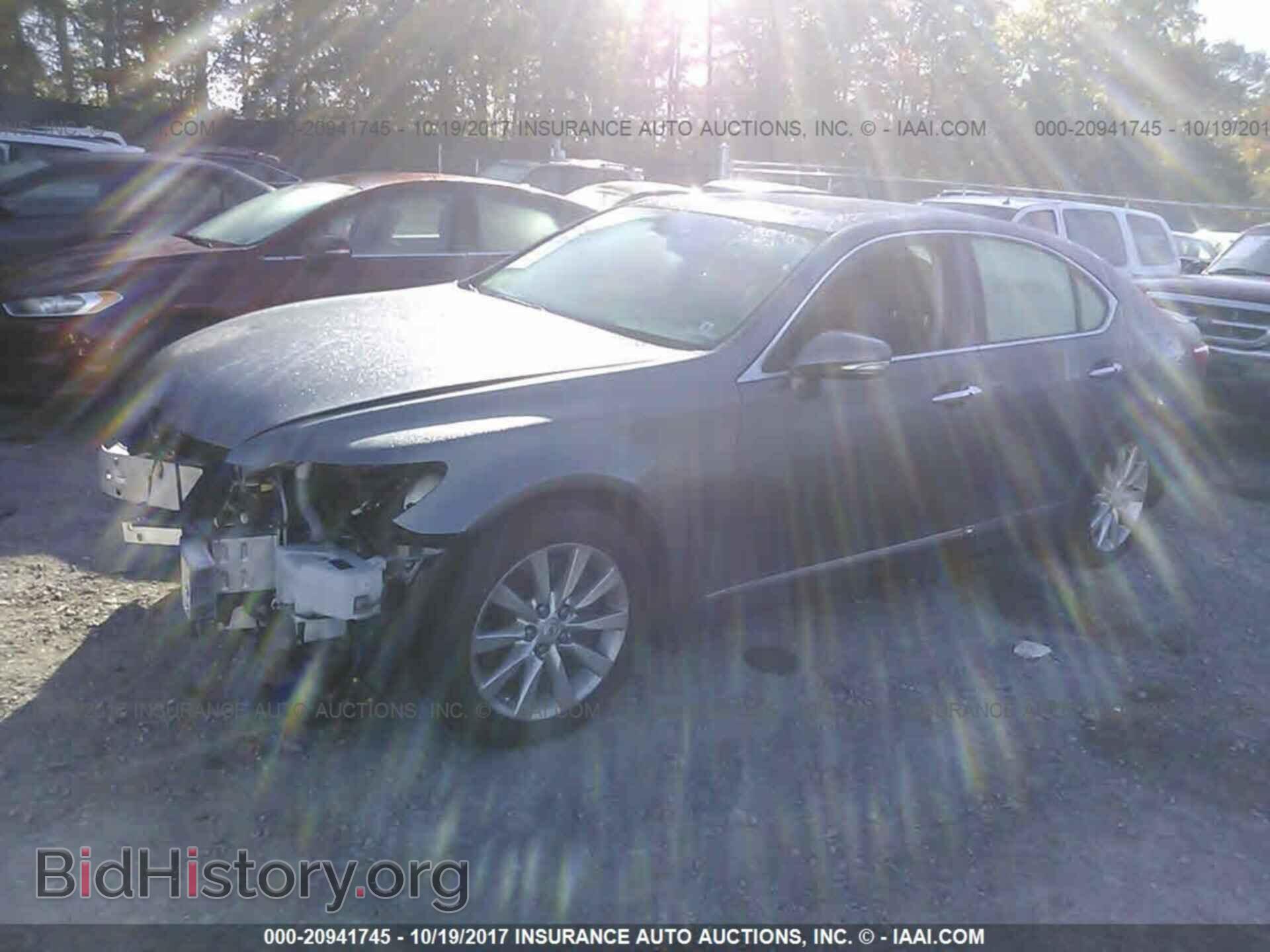 2012 Lexus Ls - VIN: JTHCL5EFXC5014296 - Фото 2