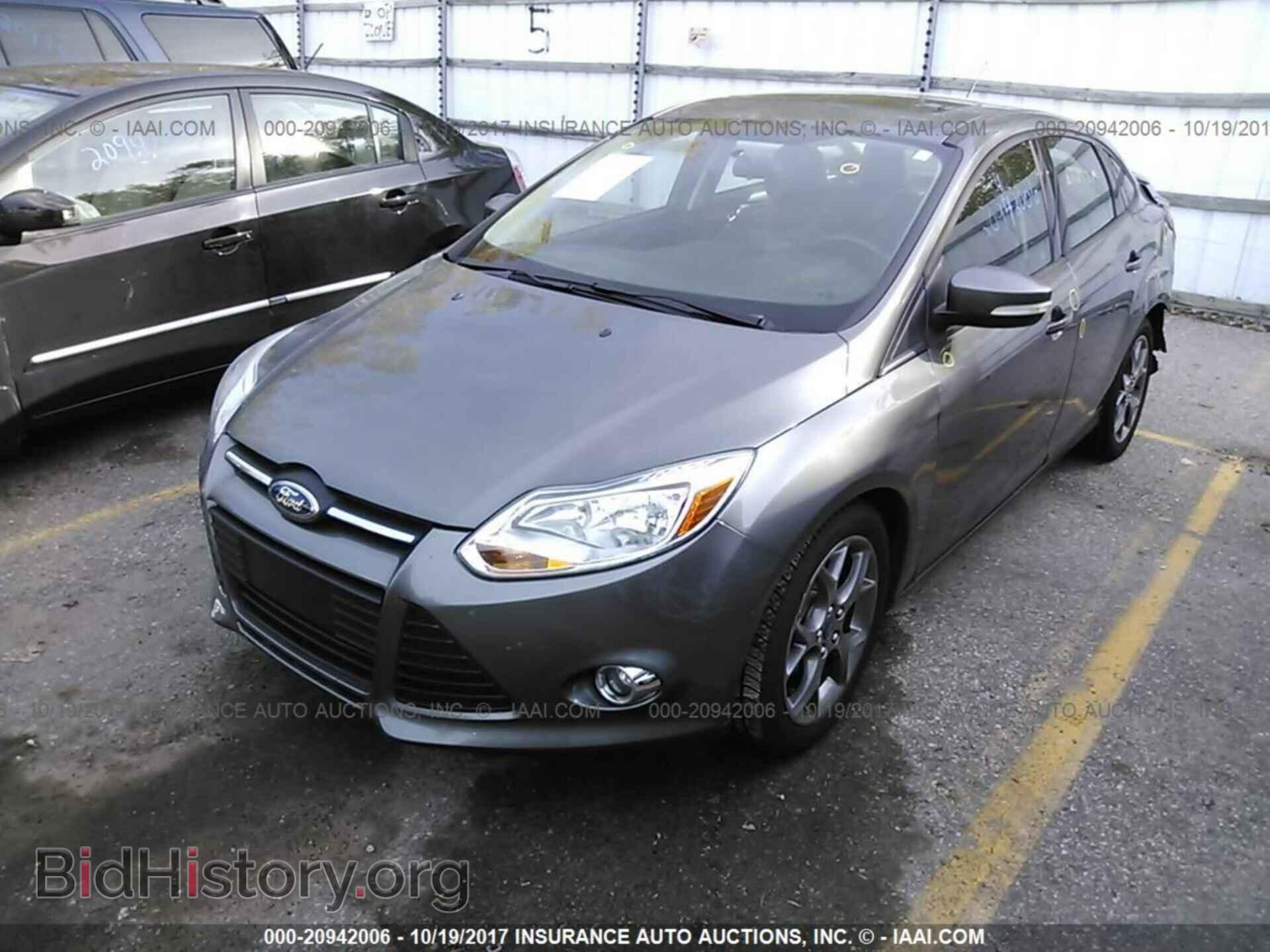 2013 Ford Focus - VIN: 1FADP3F22DL290937 - Фото 2