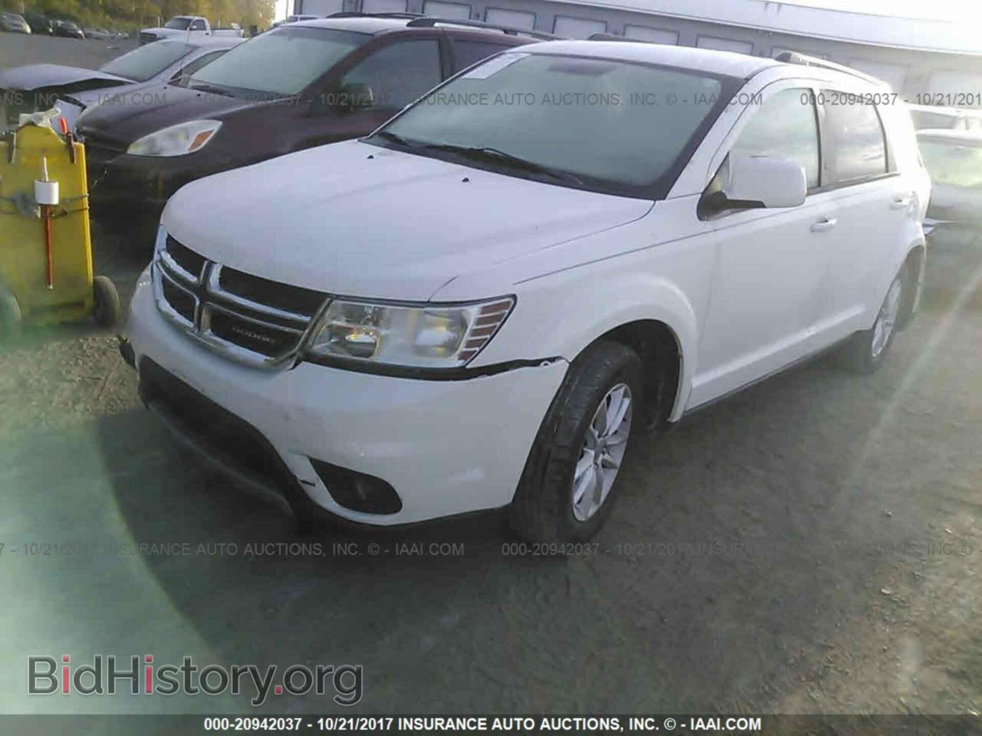 2015 Dodge Journey - VIN: 3C4PDCBG6FT560938 - Photo 2