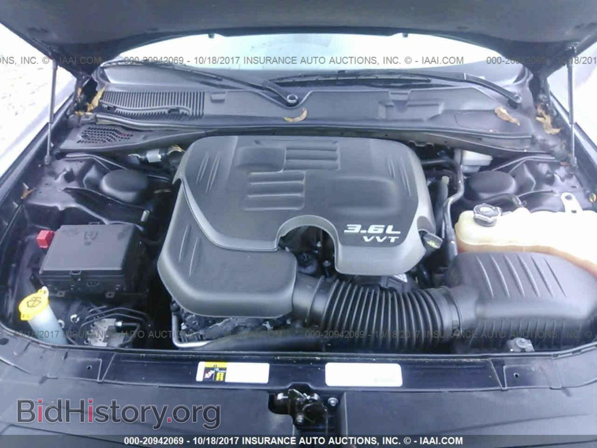 2015 Dodge Challenger - VIN: 2C3CDZAG0FH773741 - Photo 10