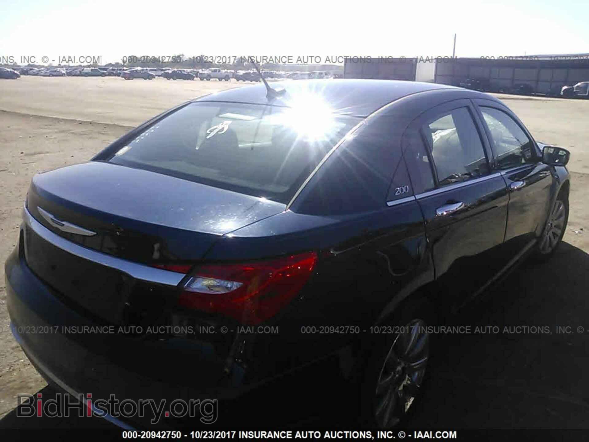 2014 Chrysler 200 - VIN: 1C3CCBCG4EN100450 - Фото 4