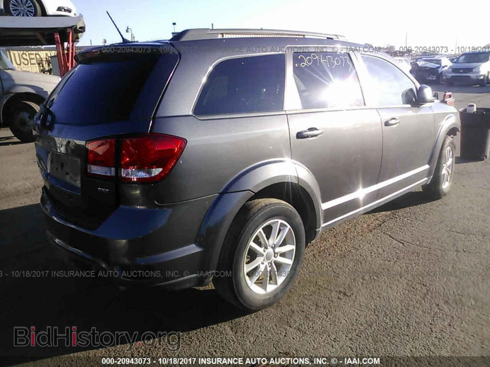 2015 Dodge Journey - VIN: 3C4PDDBG4FT526082 - Фото 4