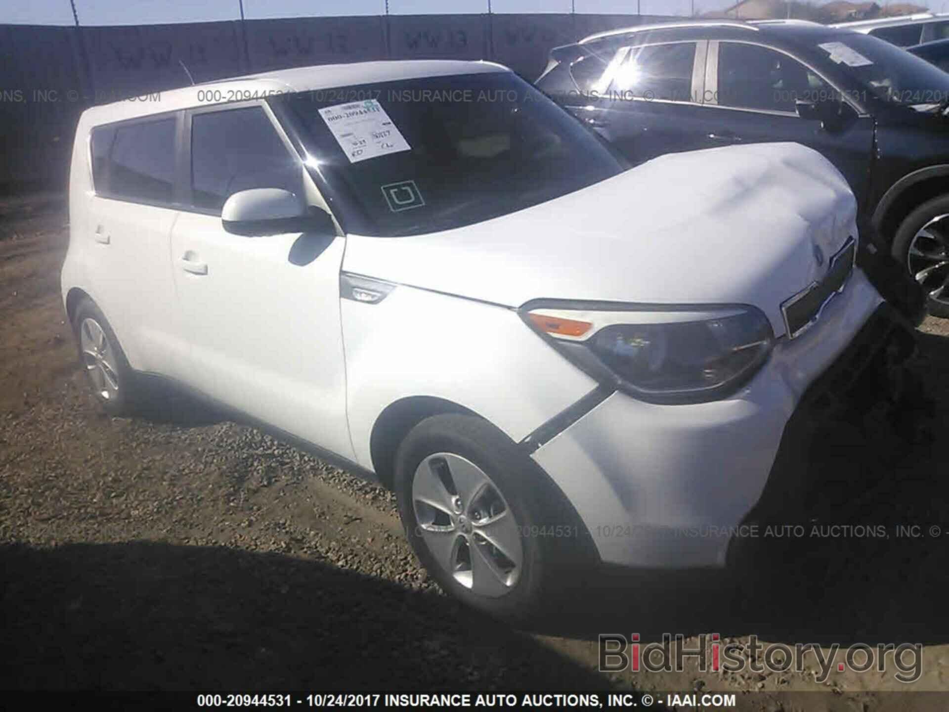 Photo KNDJN2A26E7050434 - Kia Soul 2014