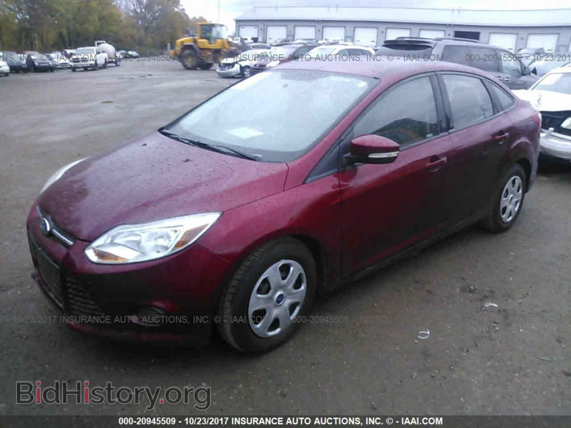 2013 Ford Focus - VIN: 1FADP3F25DL332355 - Фото 2