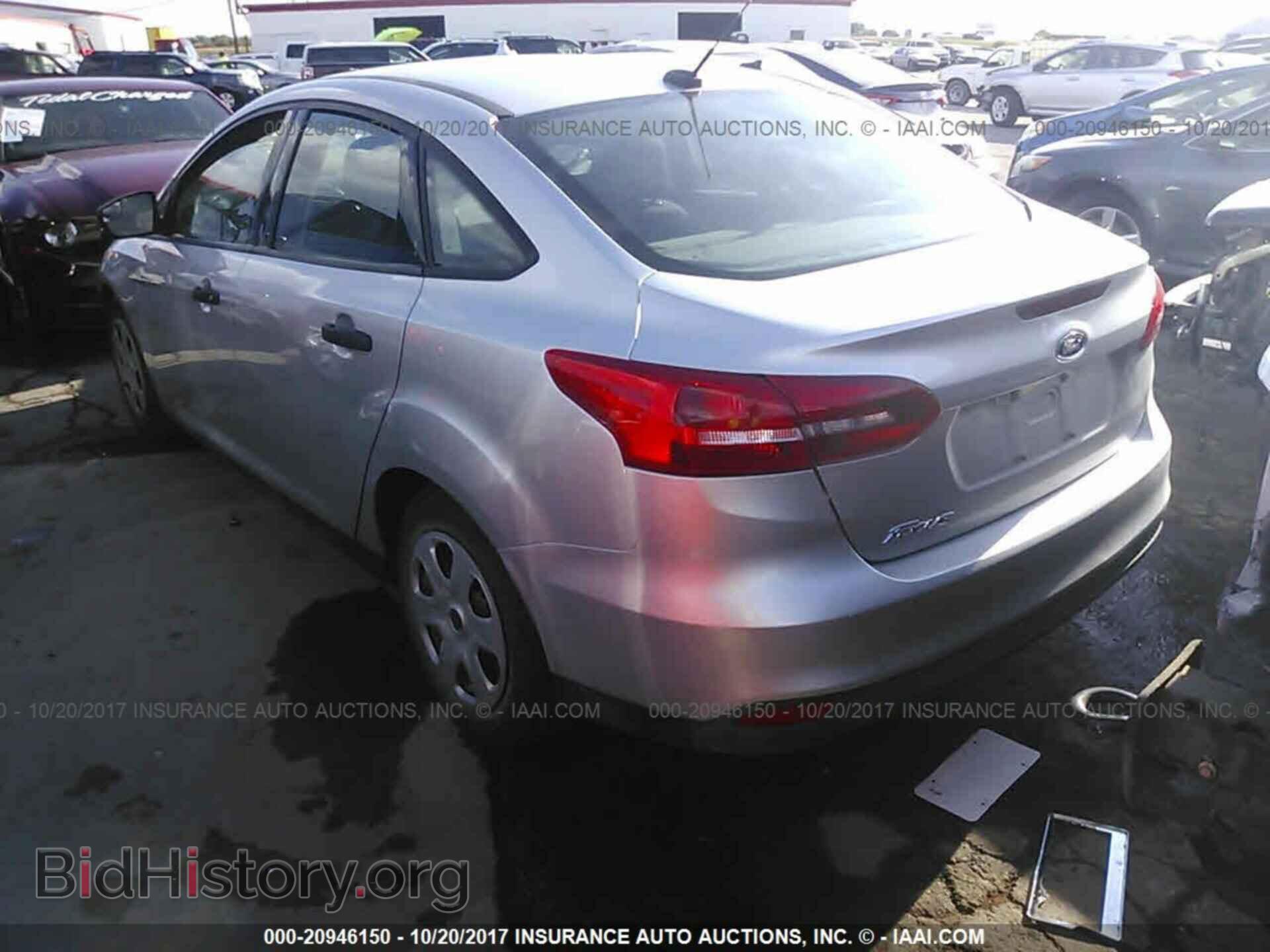 2017 Ford Focus - VIN: 1FADP3E25HL276487 - Фото 3
