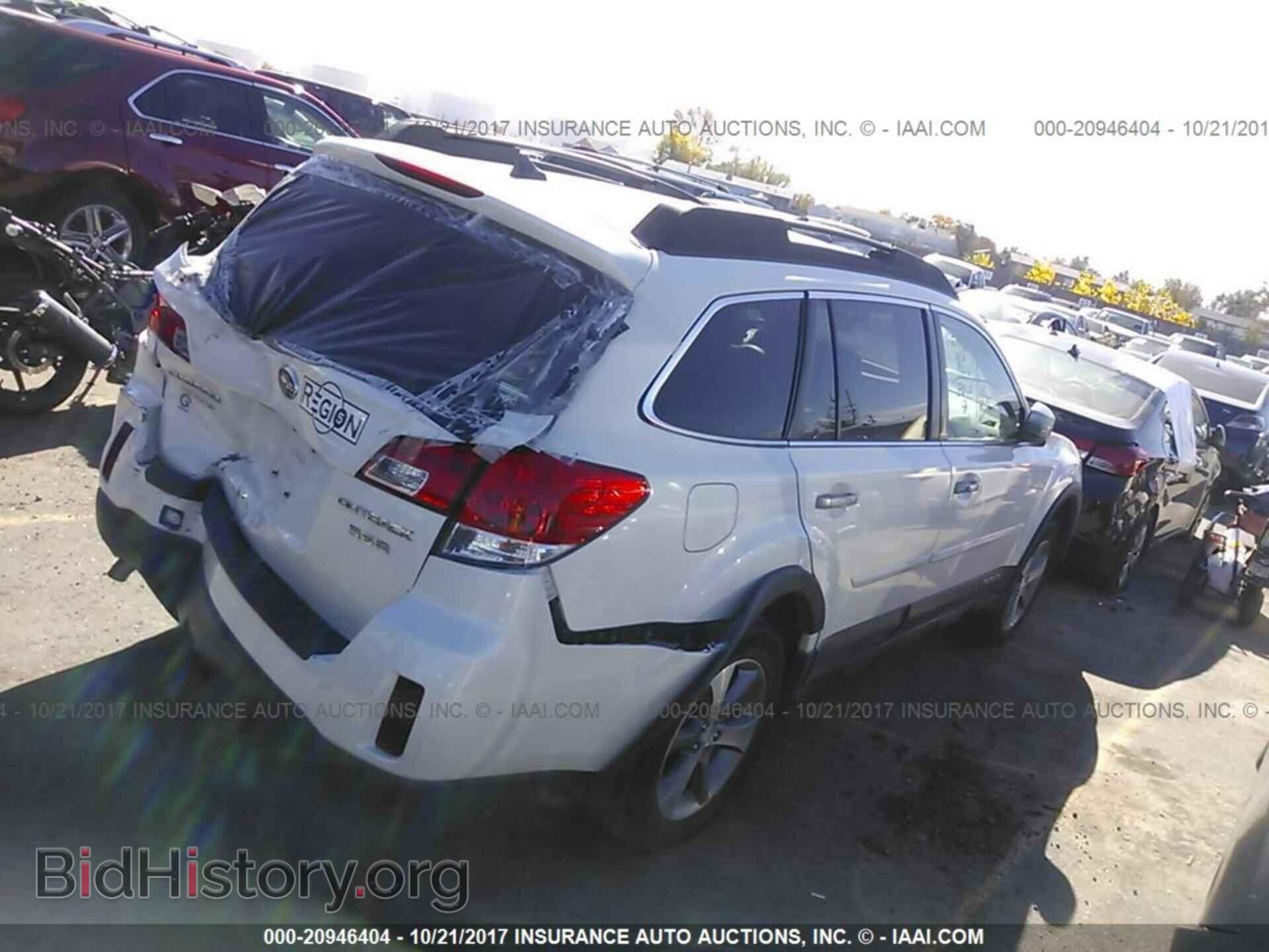 2014 Subaru Outback - VIN: 4S4BRDPC1E2240073 - Photo 4