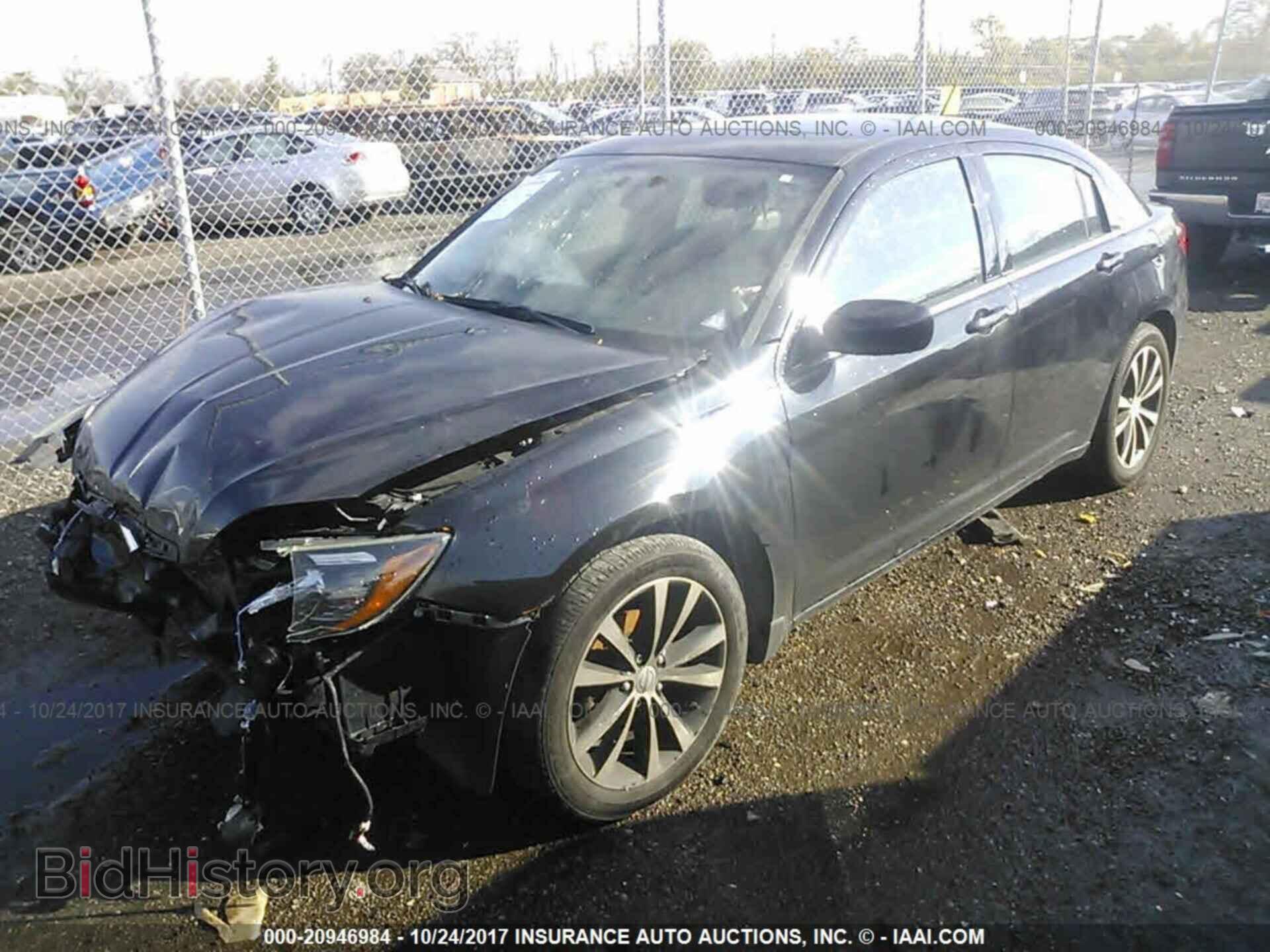 2013 Chrysler 200 - VIN: 1C3CCBBG7DN744573 - Photo 2
