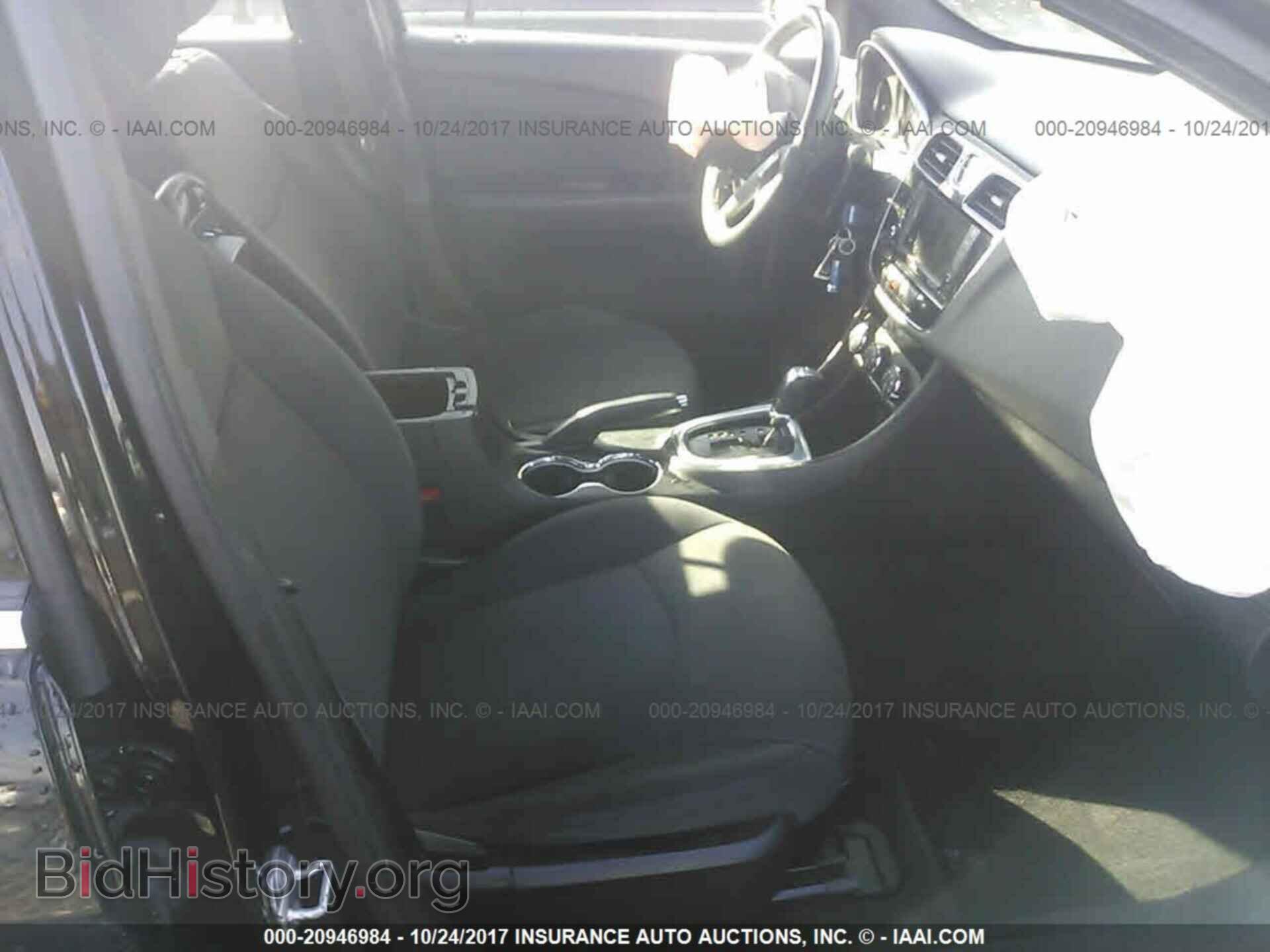 2013 Chrysler 200 - VIN: 1C3CCBBG7DN744573 - Photo 5