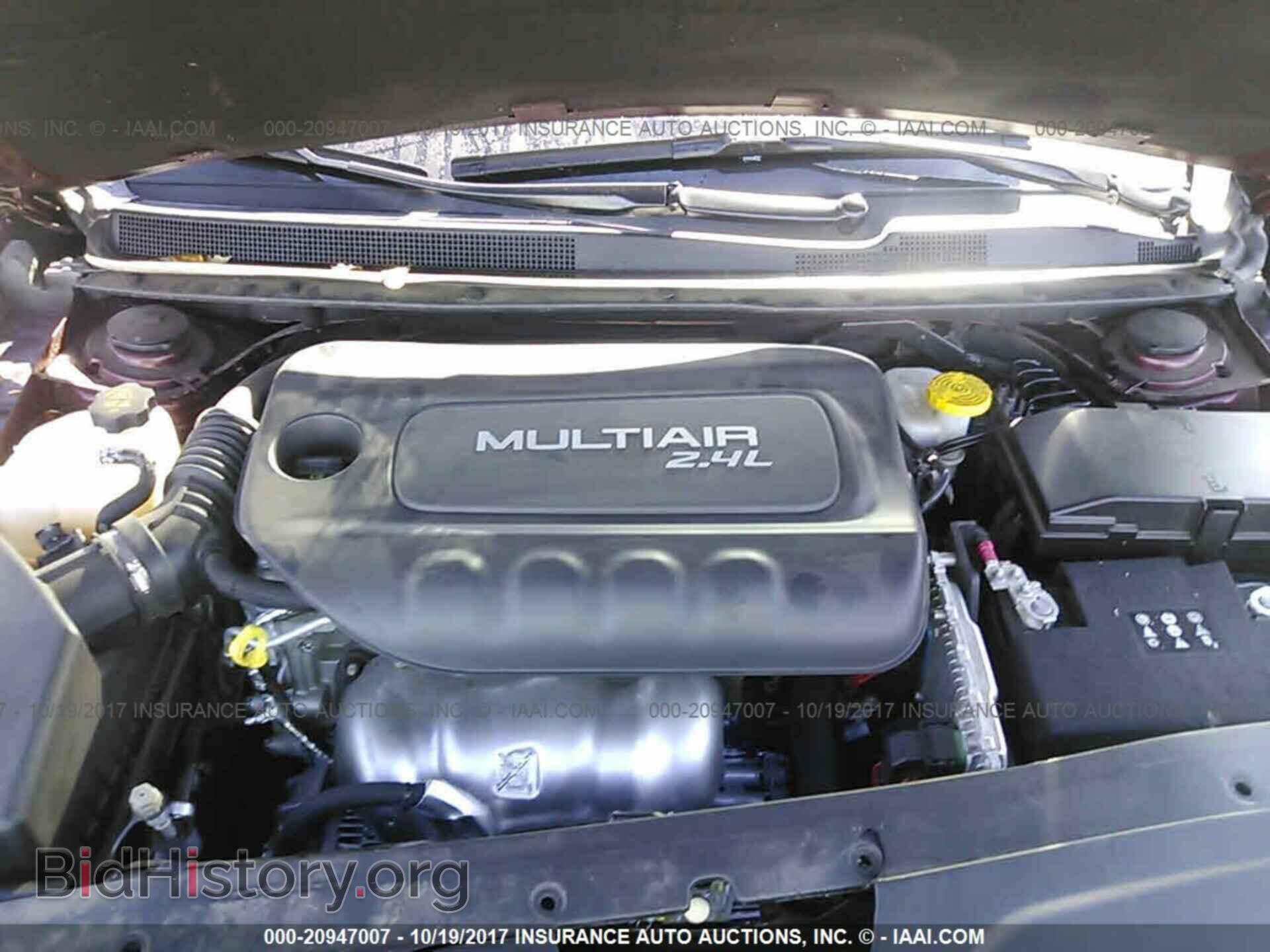 2016 Chrysler 200 - VIN: 1C3CCCAB8GN188290 - Фото 10