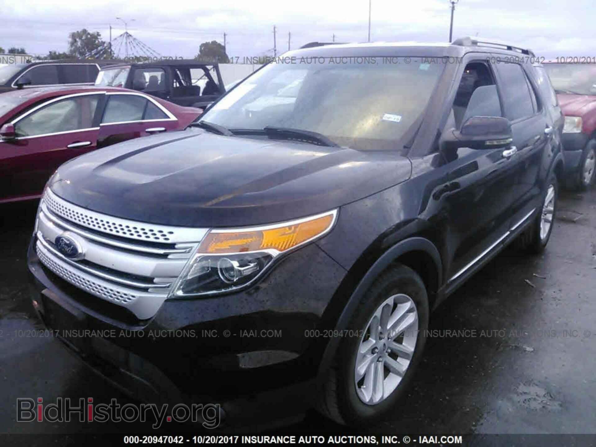 2013 Ford Explorer - VIN: 1FM5K7D85DGA84432 - Photo 2