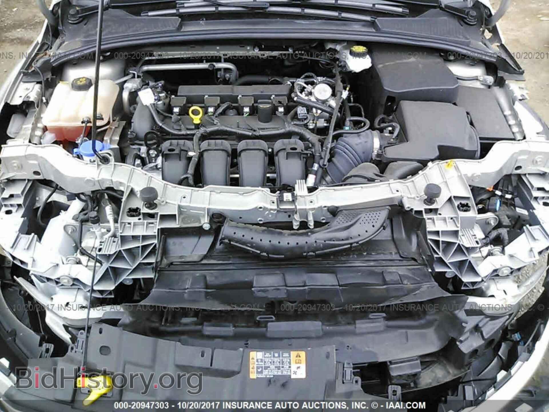 2016 Ford Focus - VIN: 1FADP3K21GL399237 - Photo 10