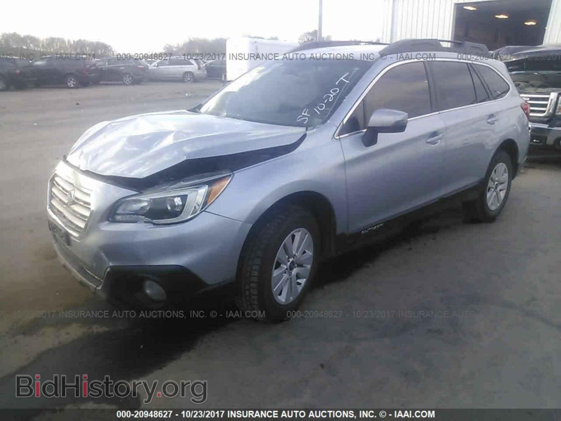 2015 Subaru Outback - VIN: 4S4BSAFC3F3303710 - Photo 2