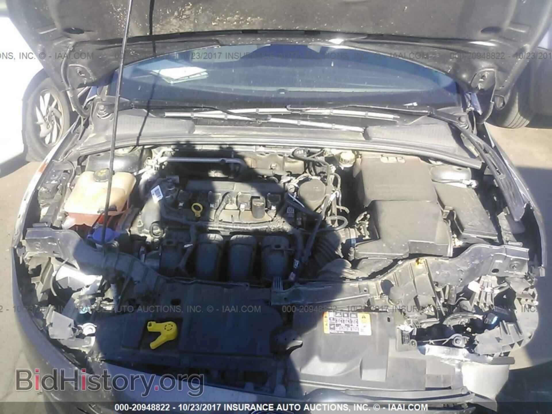 2016 Ford Focus - VIN: 1FADP3F28GL267490 - Photo 10