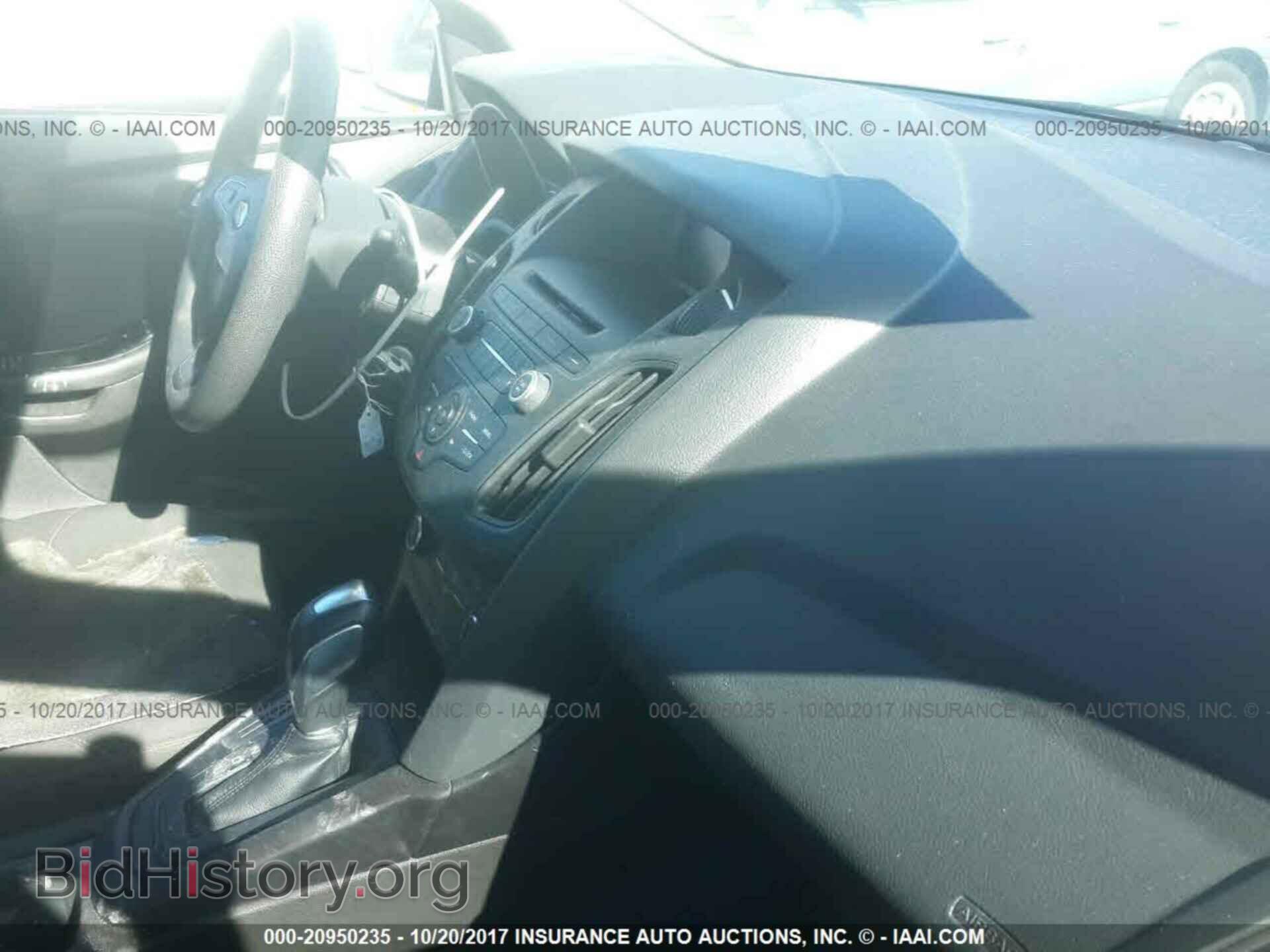 2015 Ford Focus - VIN: 1FADP3F26FL349670 - Photo 5