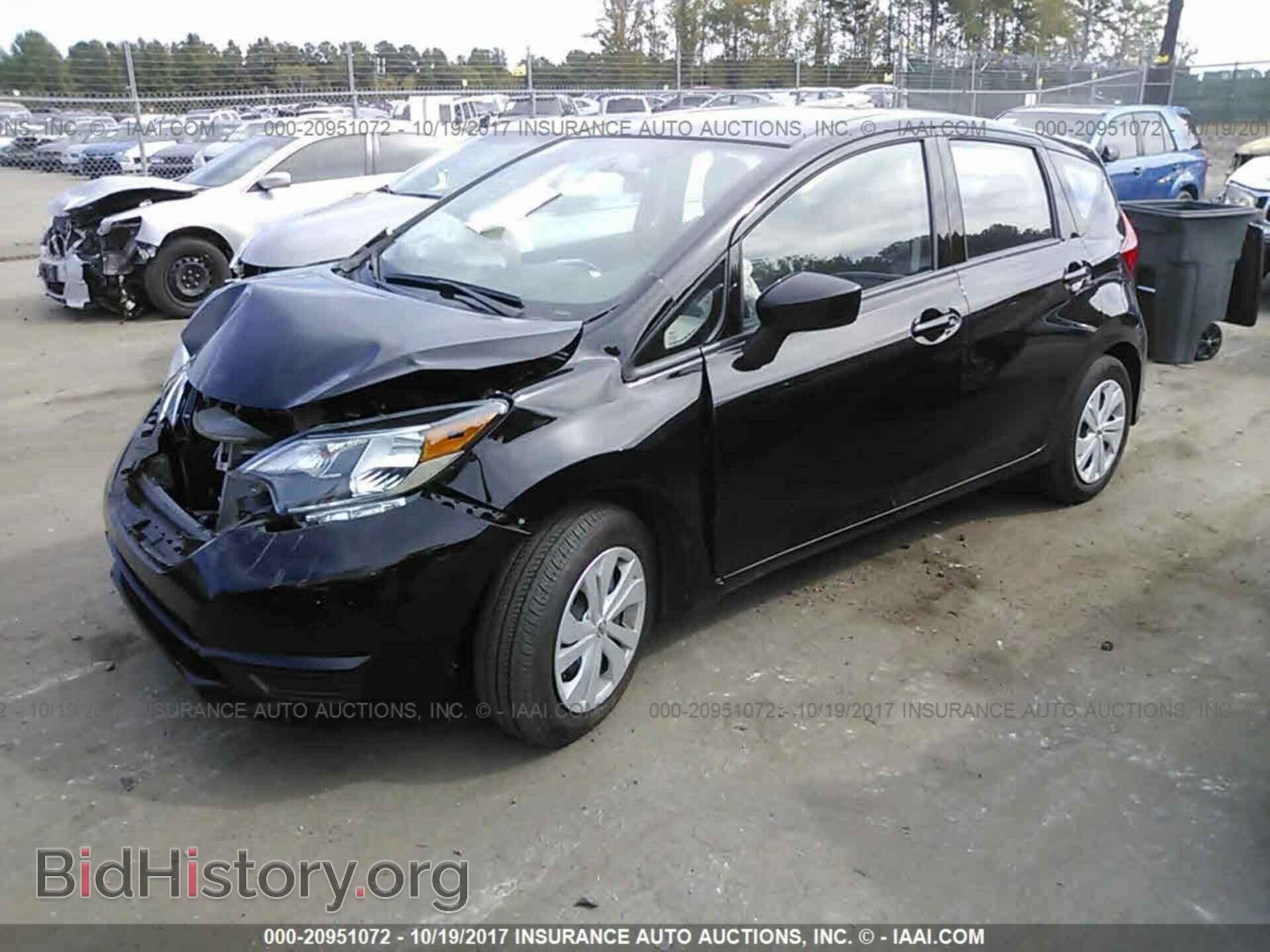 2017 Nissan Versa note - VIN: 3N1CE2CP3HL353806 - Photo 2