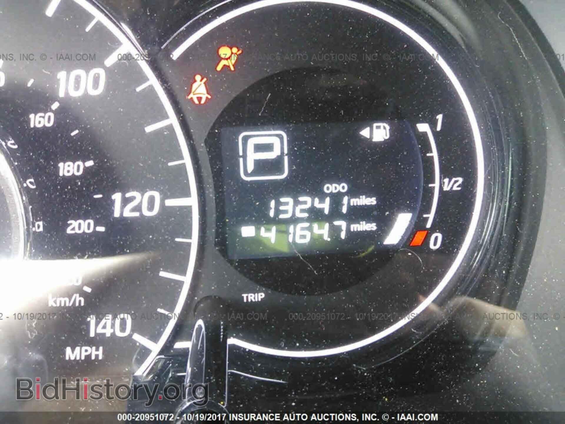 2017 Nissan Versa note - VIN: 3N1CE2CP3HL353806 - Photo 7