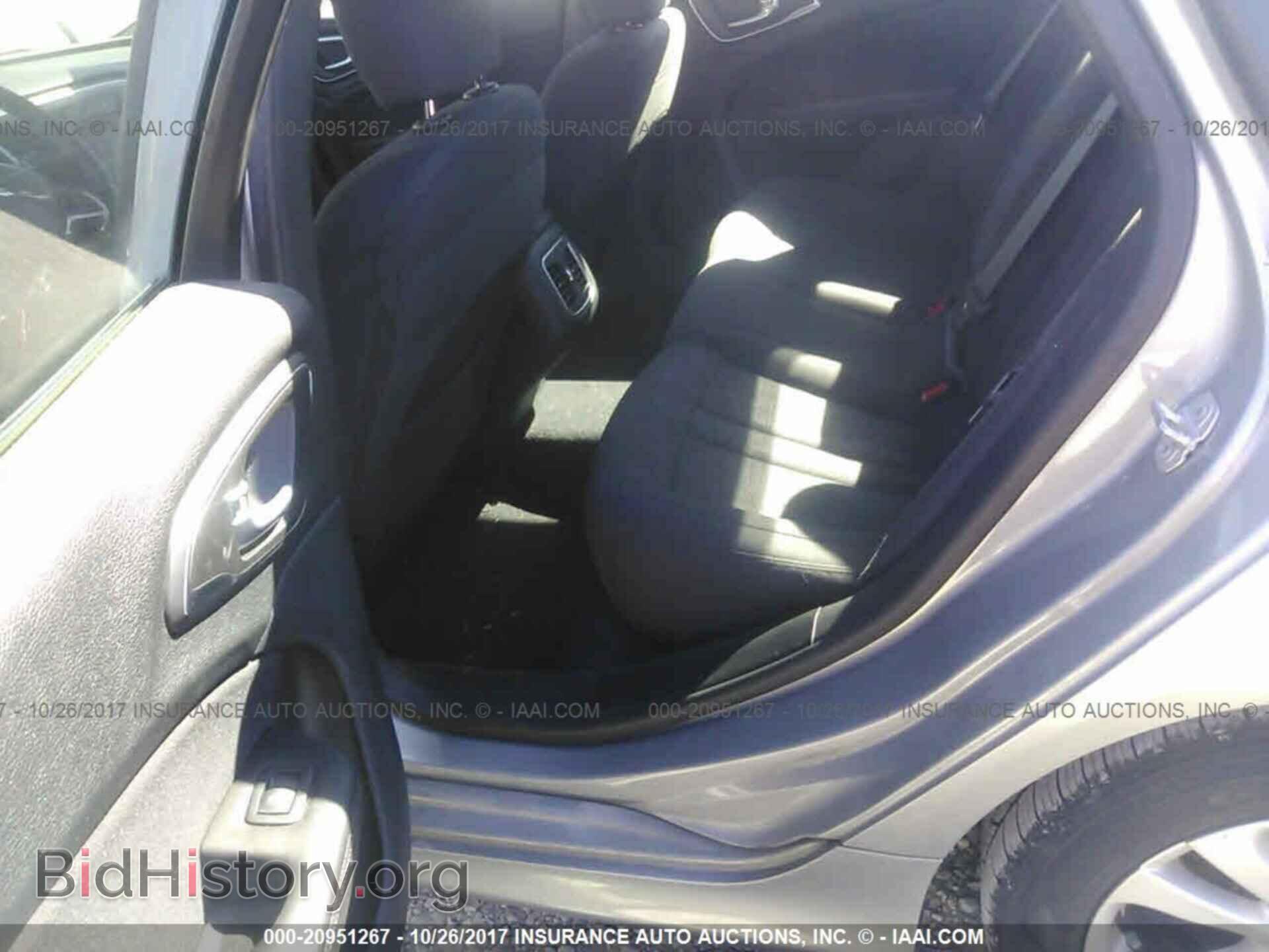 2015 Chrysler 200 - VIN: 1C3CCCAB2FN566733 - Photo 8
